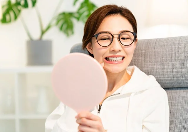 รอยยิ้มมั่นใจหลังรักษารากฟัน เชียงใหม่ | confident smile after root canal treatment chiangmai