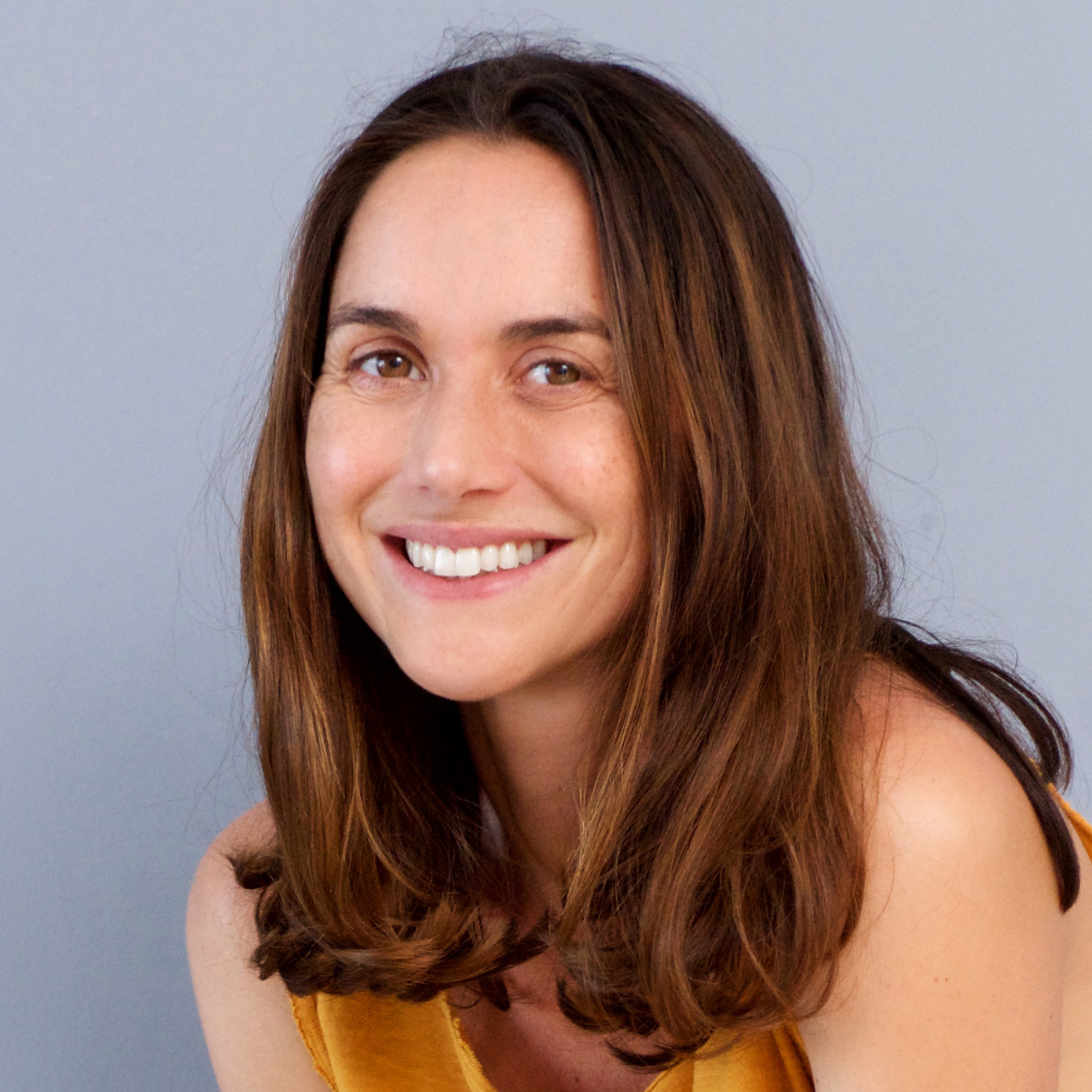 รอยยิ้มมั่นใจในชีวิตประจำวันหลังทำรากฟันเทียม เชียงใหม่