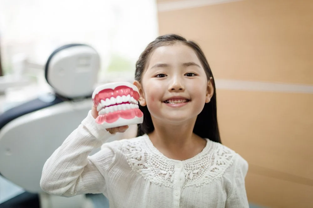 pediatric-dental-care-chiangmai-bigmouthten.jpg