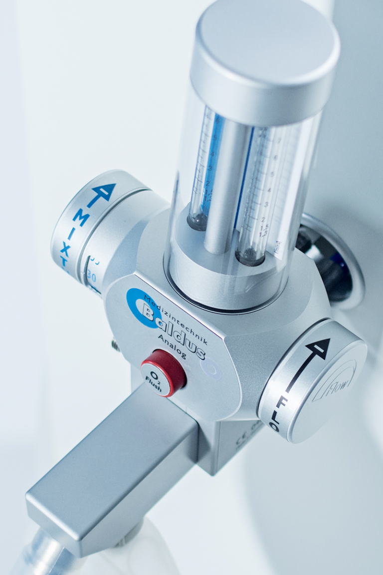 เครื่องแก๊สหัวเราะ N₂O สำหรับการทำฟันปลอดภัย