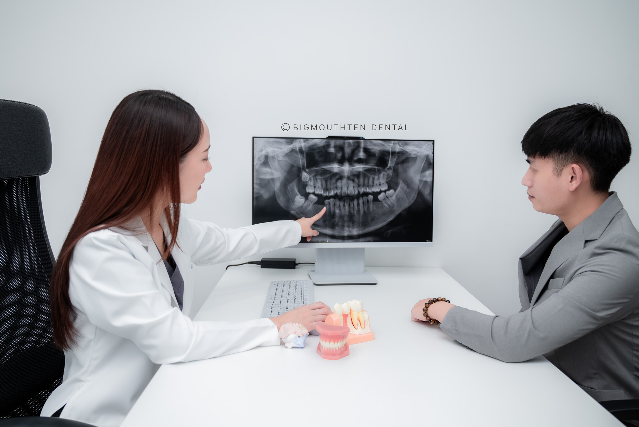 bmt_dental_bridge_dr_panisaraทันตแพทย์ให้คำแนะนำเรื่องสะพานฟัน เชียงใหม่ | dental bridge consultation with dentist chiangmai