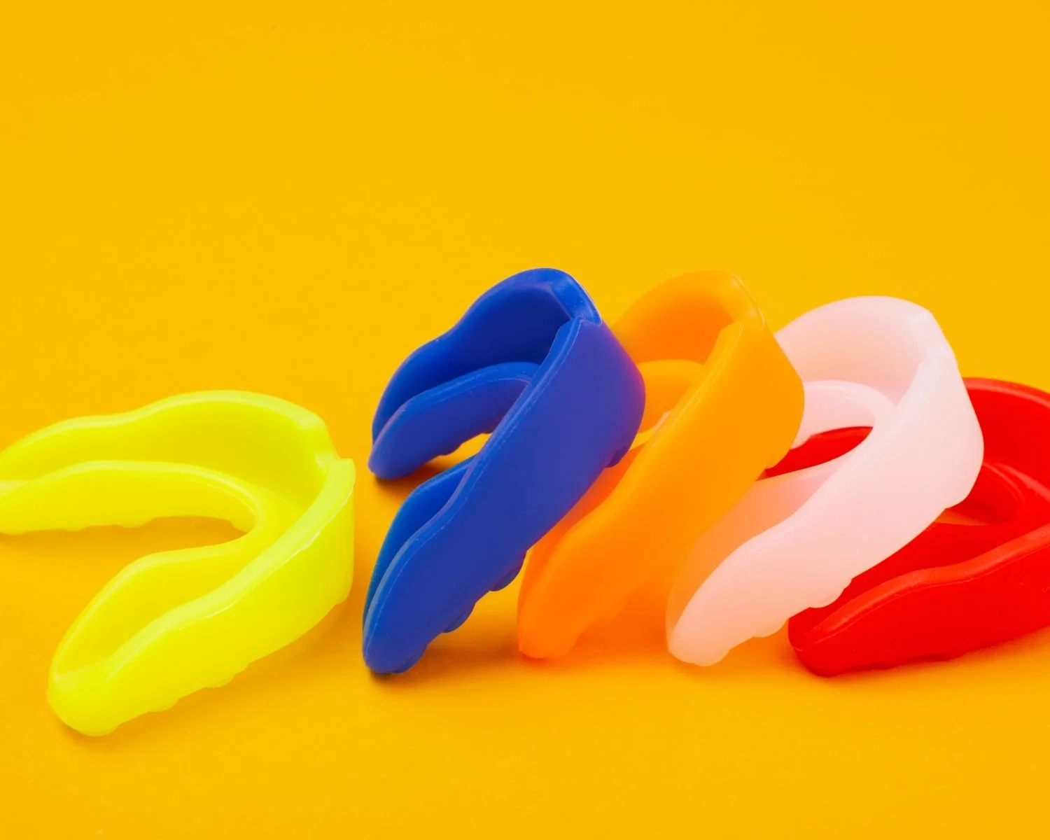 อุปกรณ์ป้องกันฟันเด็กสำหรับกีฬา ลดความเสี่ยงฟันบาดเจ็บ ที่คลินิกทันตกรรมเชียงใหม่