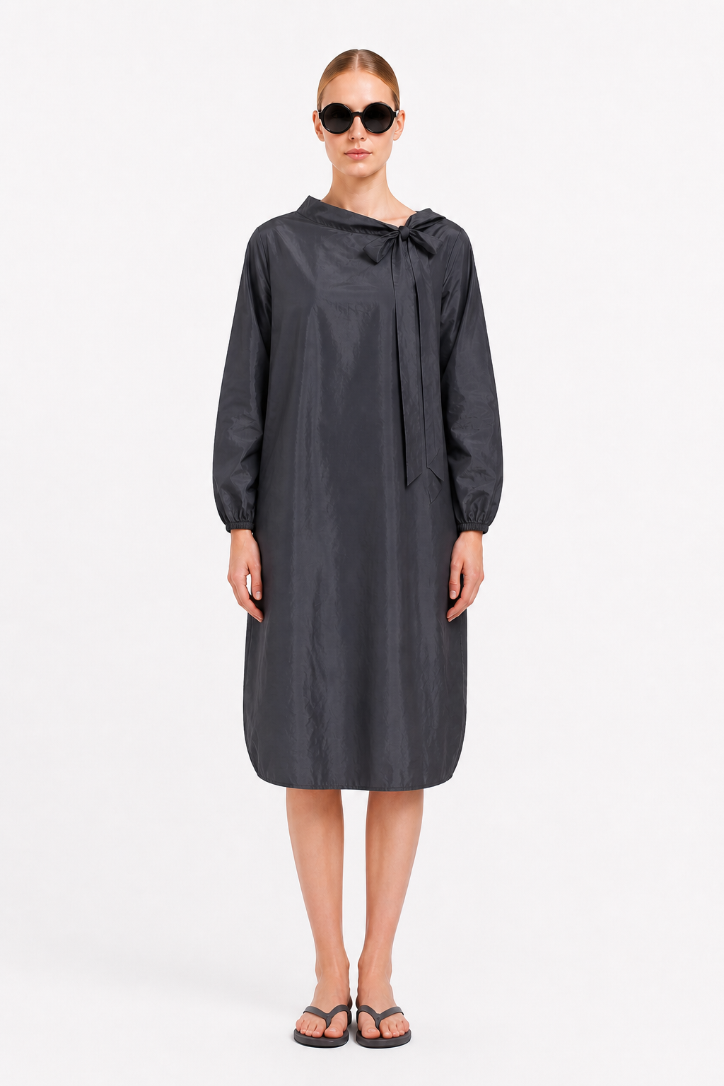 Cooles Kleid "LIGHT TAFFETA" mit Schleifendetail am Ausschnitt Art. 225K09