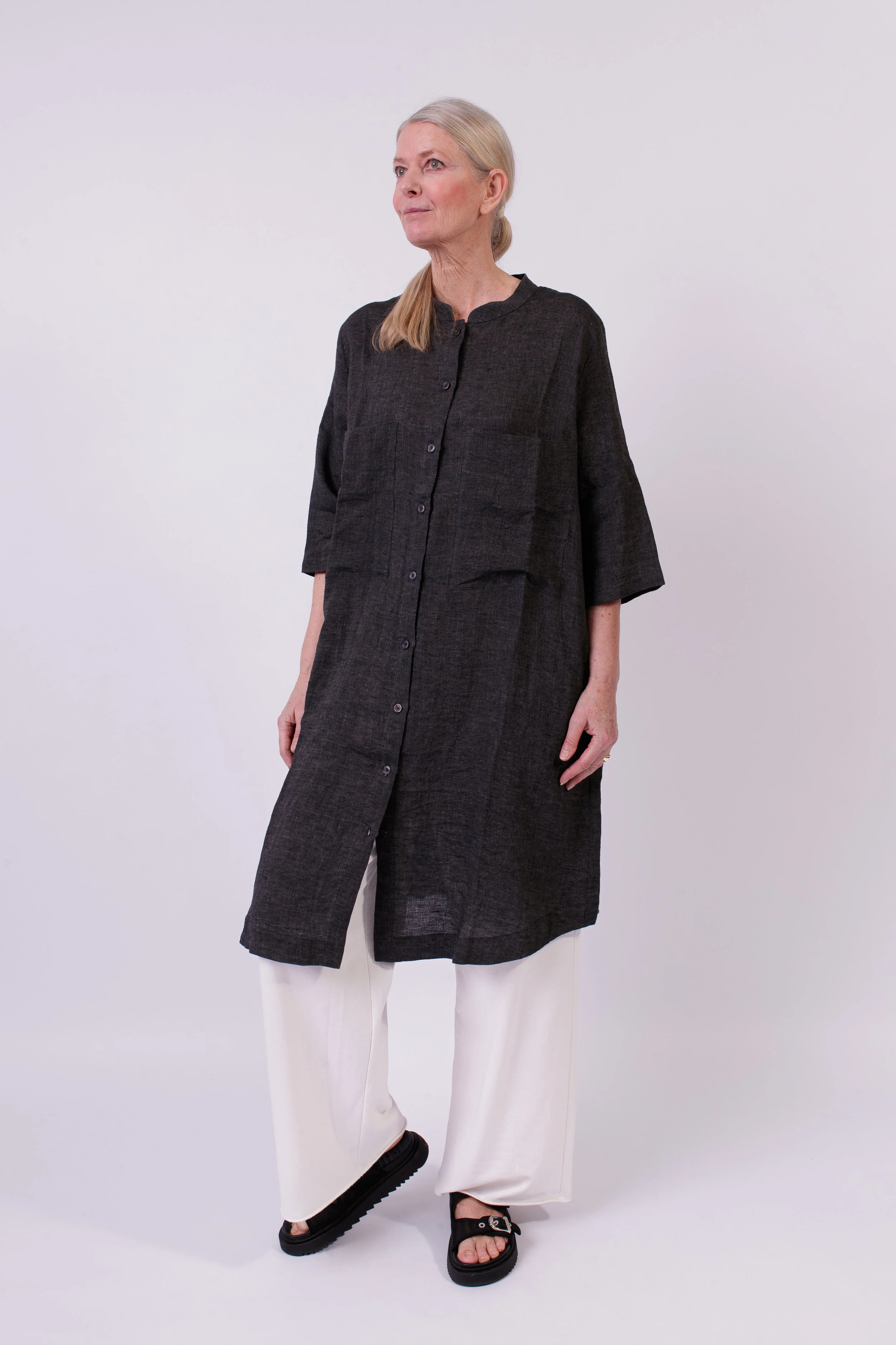 Lässiges Kleid - Longhemd aus gewaschenem Leinen Art. 126K06 ANTHRA