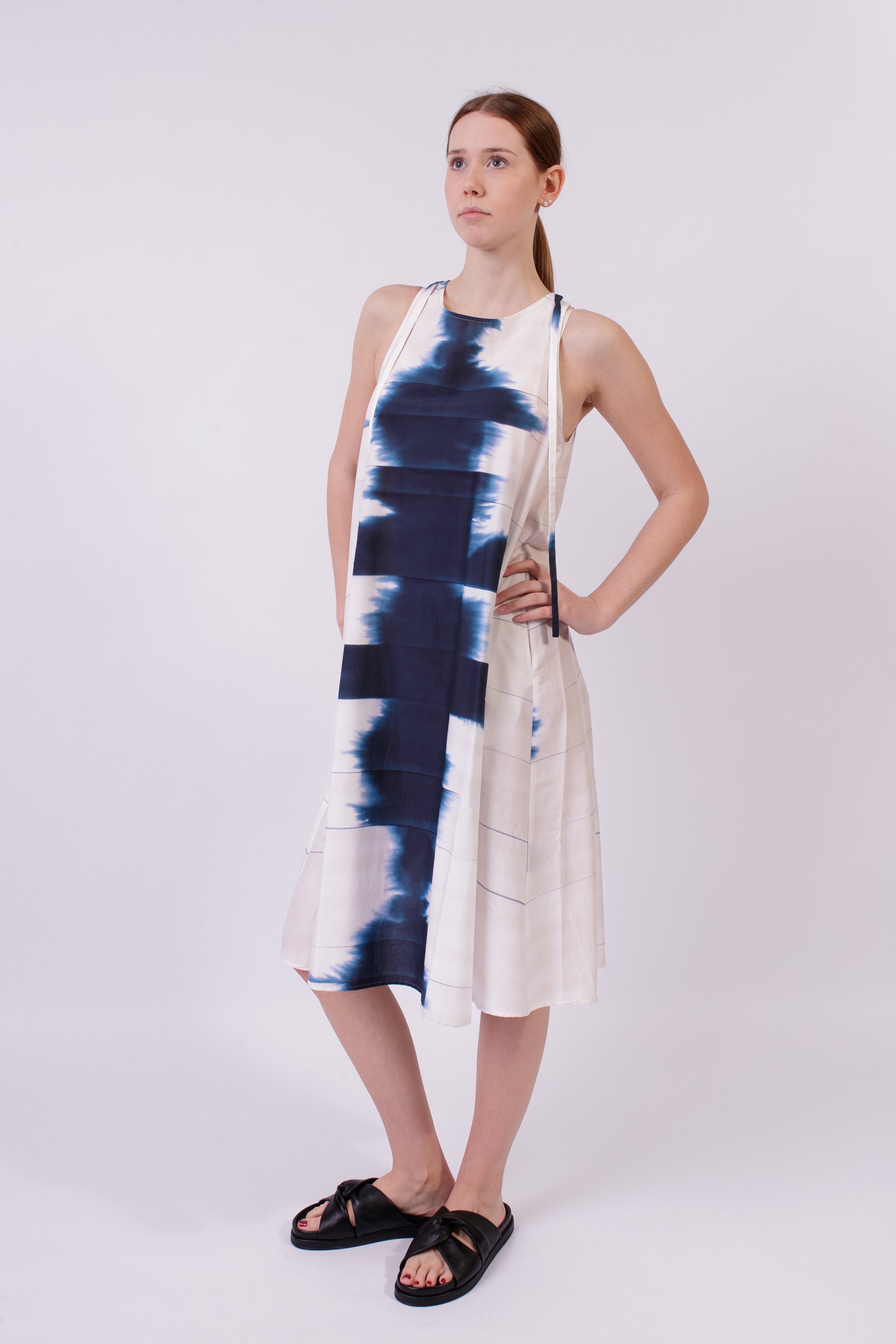 Lässiges Sommerkleid mit "INK" Print Art. 125K13