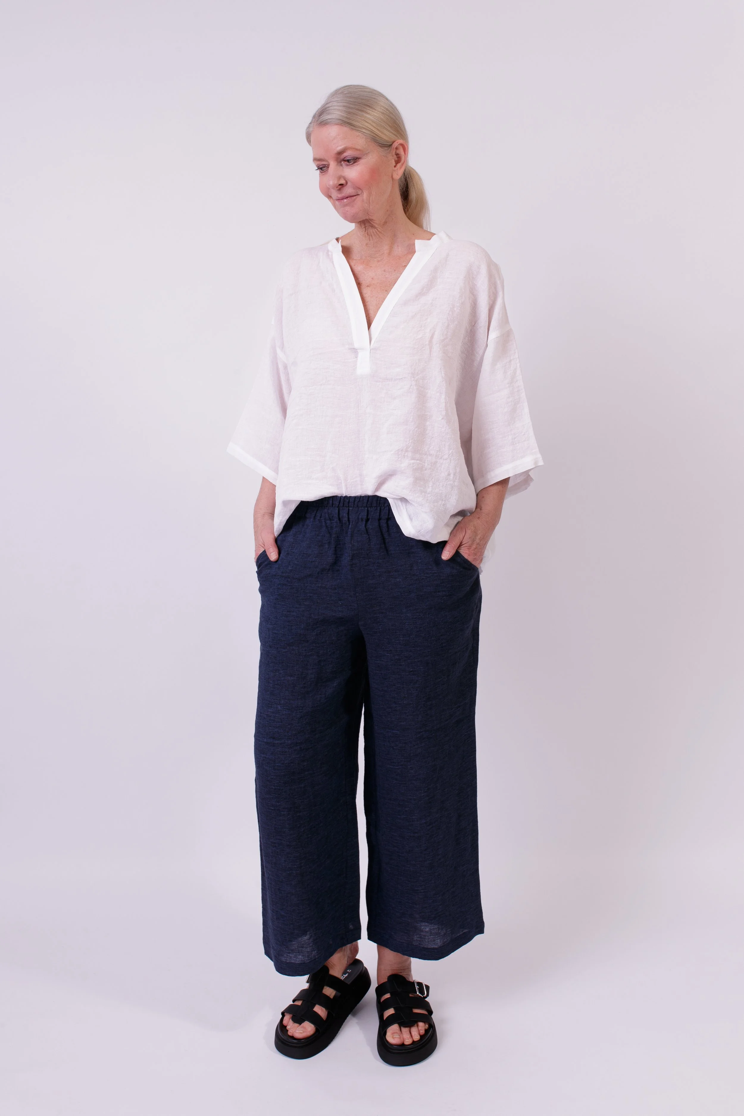 Weite Bluse aus gewaschenem Leinen Art. 126B04 WHITE