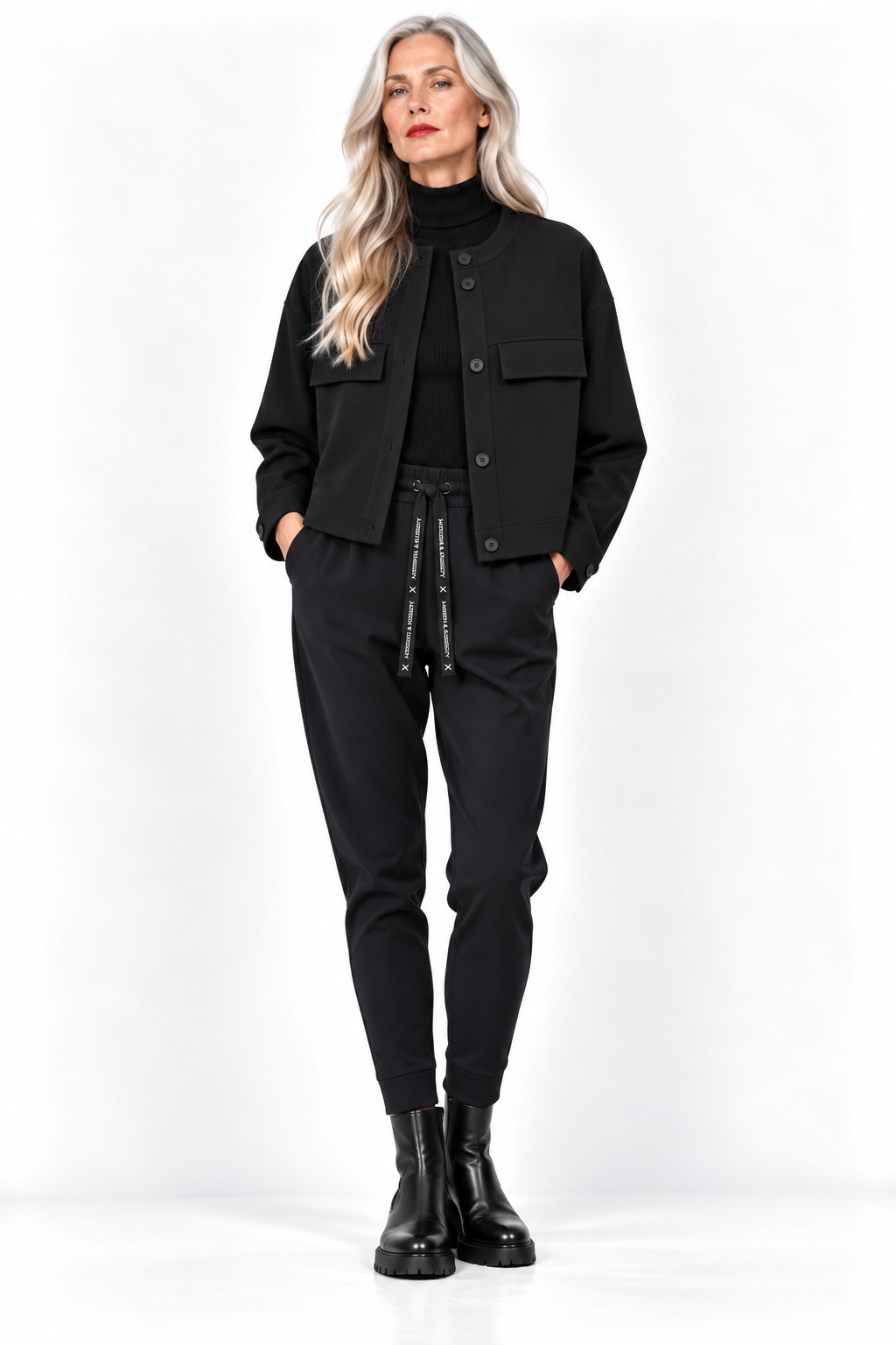 226J07 Tolle Travel Jacke Pockets in NERO