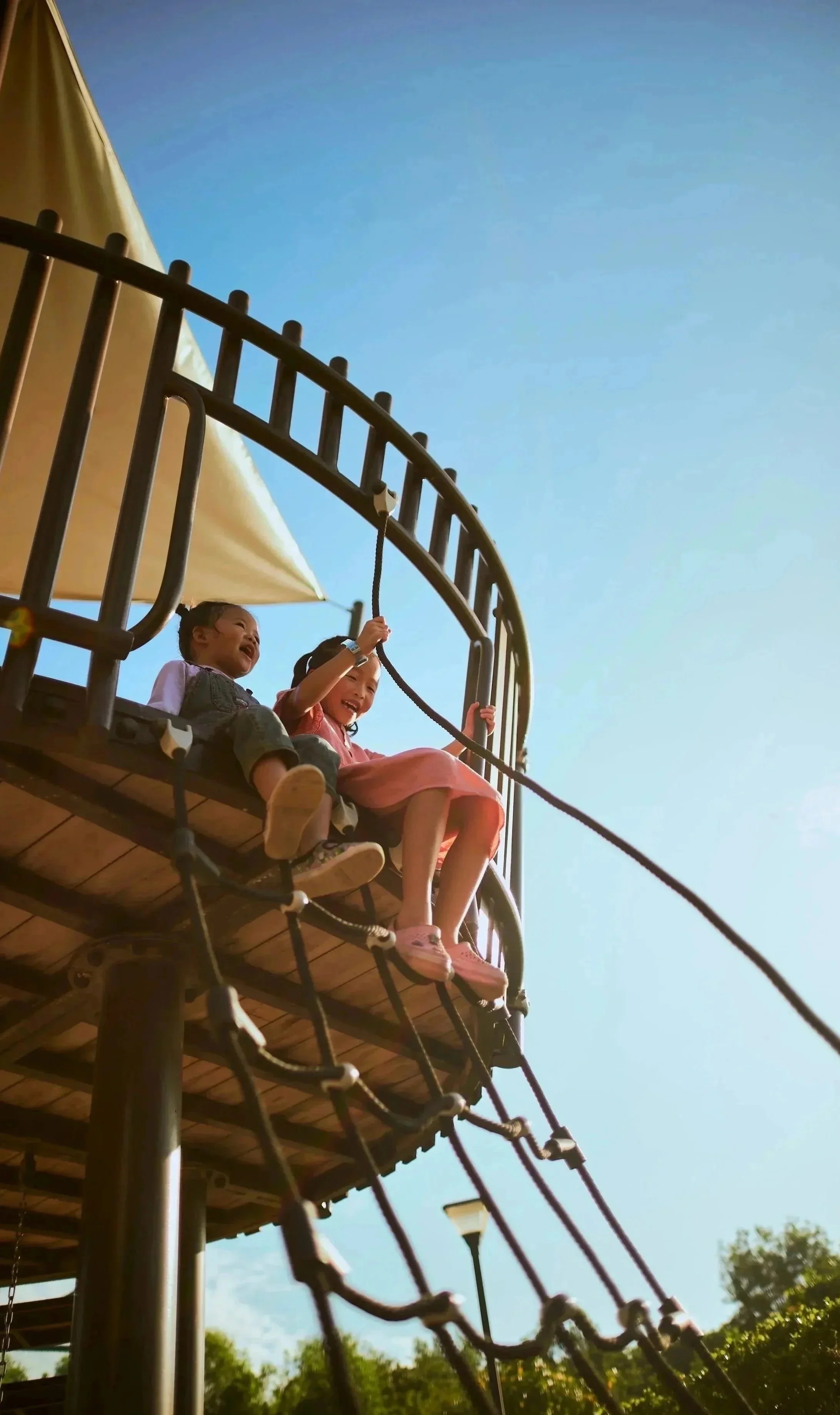 Scene08_KidsPlayground_084.jpg