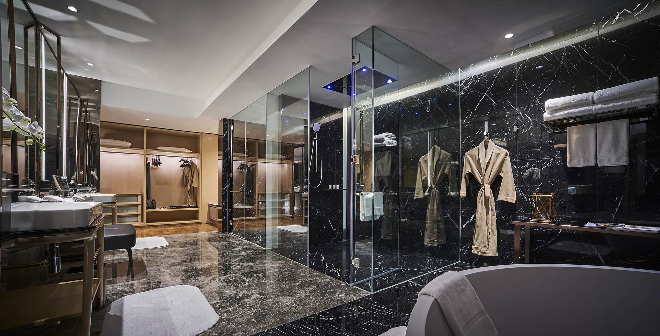 Room_4922_PresidentialSuite_ 4.jpg