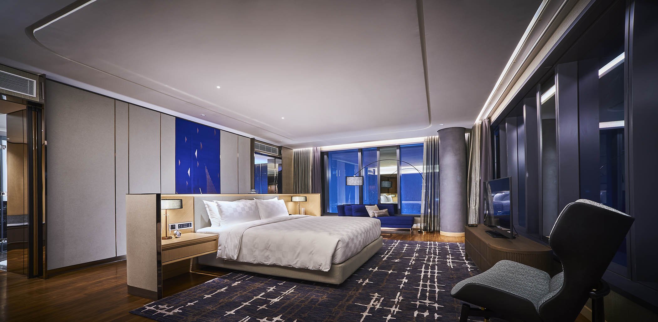 Room_4922_PresidentialSuite_ 1.jpg