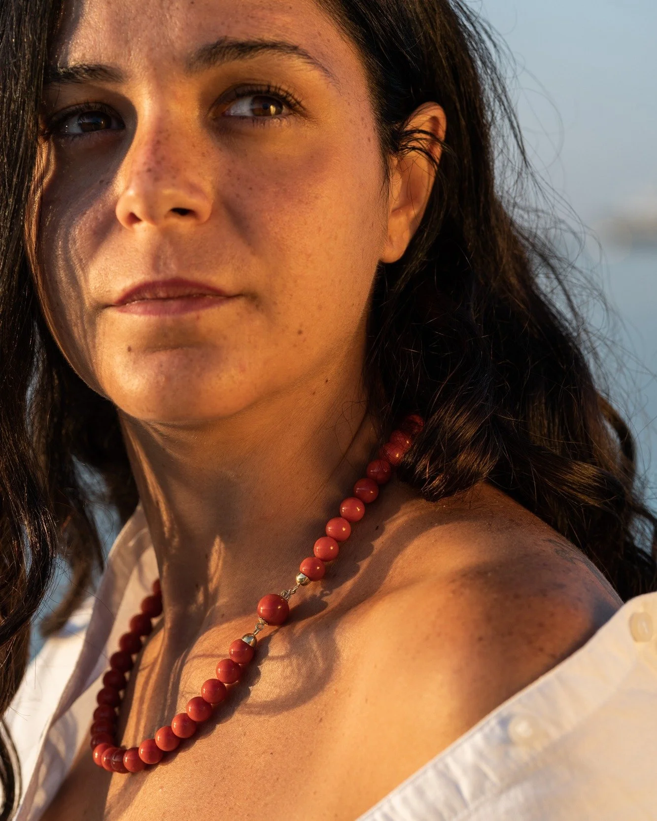 Dicono che sia la pietra a scegliere te
a chiamarti

Un gioiello aspetta il giusto momento
il giusto incontro

💎 @salvatore_aleo_favignana
💃 @simonasciarabba 
📸 @fulviabernacca

#sanvalentino 
#aleo #aleogioielli #gioiellifavignana #egadigioielli 