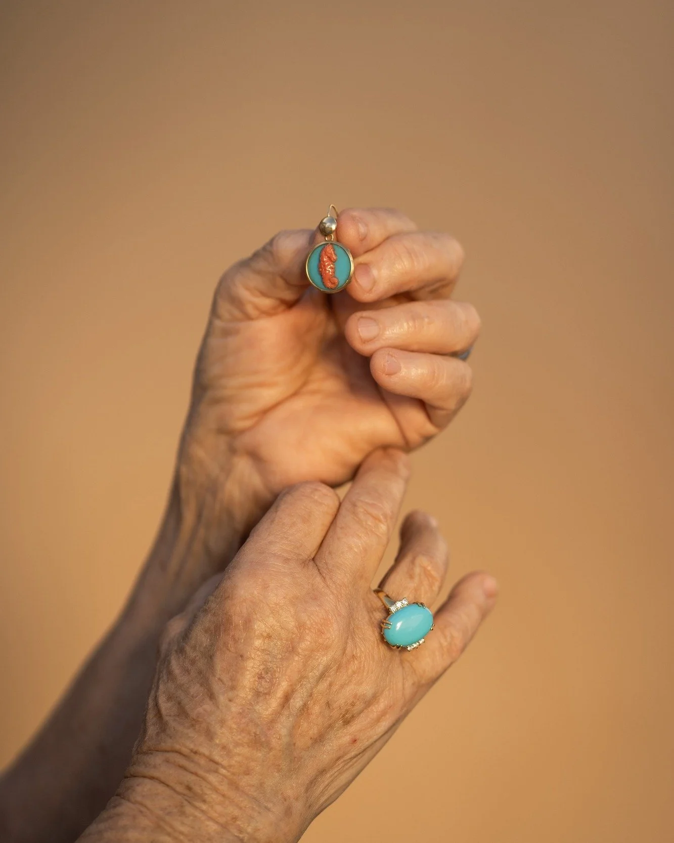 Un gioiello non &egrave; un regalo
&Egrave; un gesto

Per chi ami
O per te
🤍

💎 @salvatore_aleo_favignana
📸 @fulviabernacca

#sanvalentino 
#aleo #aleogioielli #gioiellifavignana #egadigioielli #favignana #marettimo #isoleegadi #gioielleria #sicil