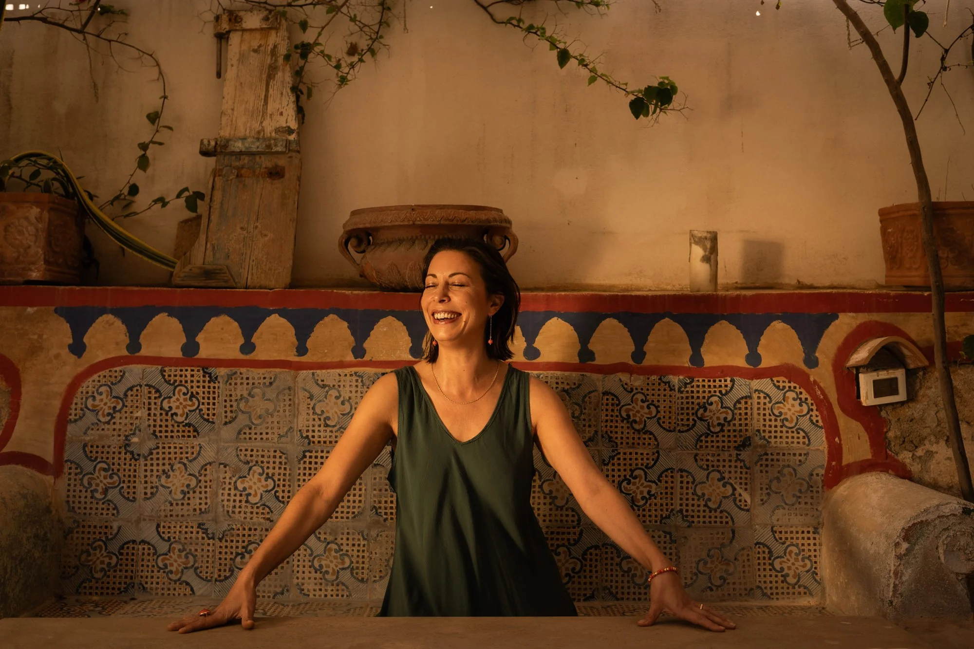 Amiamo la semplicit&agrave; dei gesti autentici.
Come un sorriso spontaneo che rende tutto pi&ugrave; leggero.

💎 @salvatore_aleo_favignana 
💃 Nicole
📸 @fulviabernacca 

#aleo #aleogioielli #gioiellifavignana #egadigioielli #favignana #marettimo #