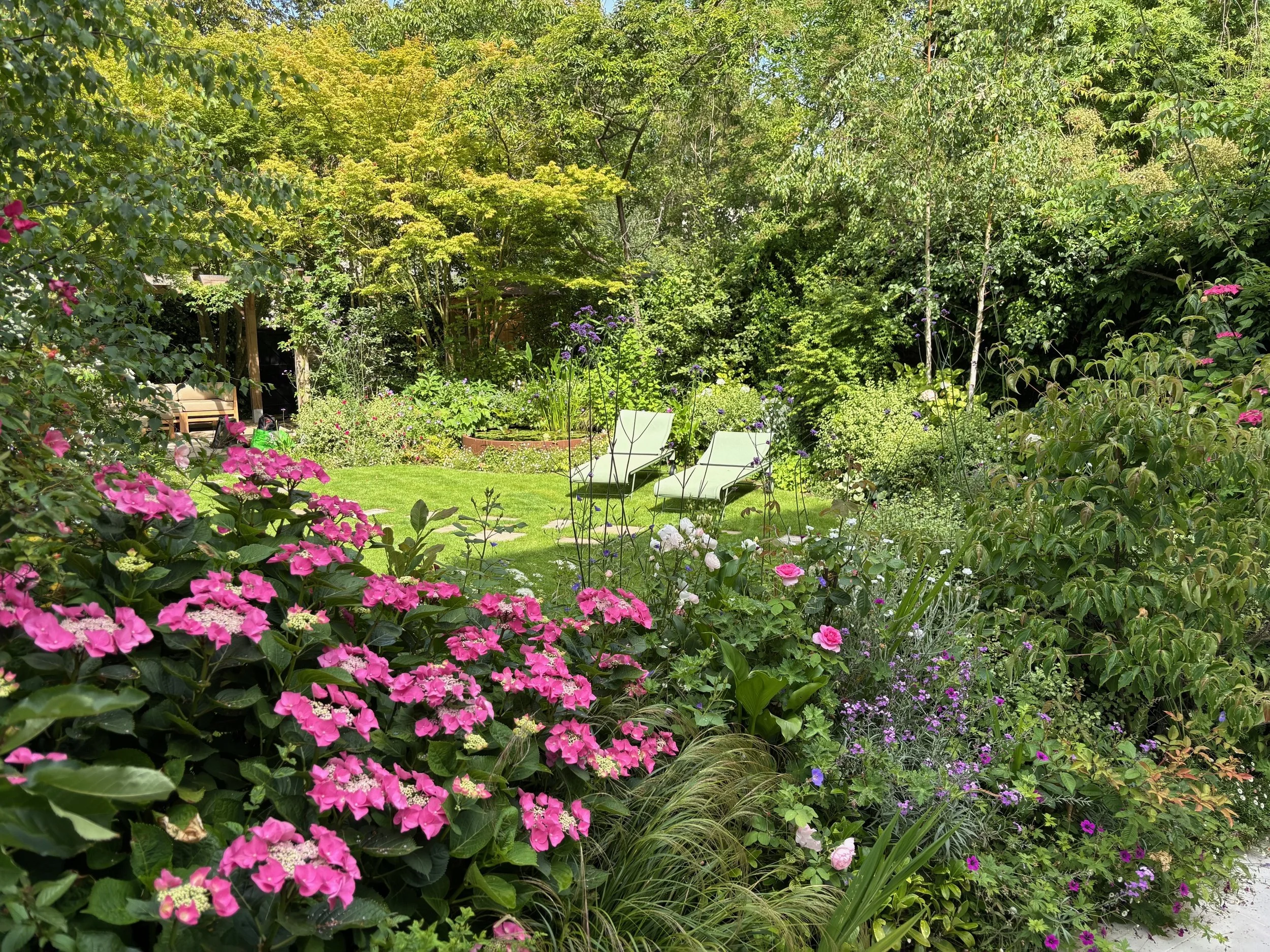 large garden design in little venice