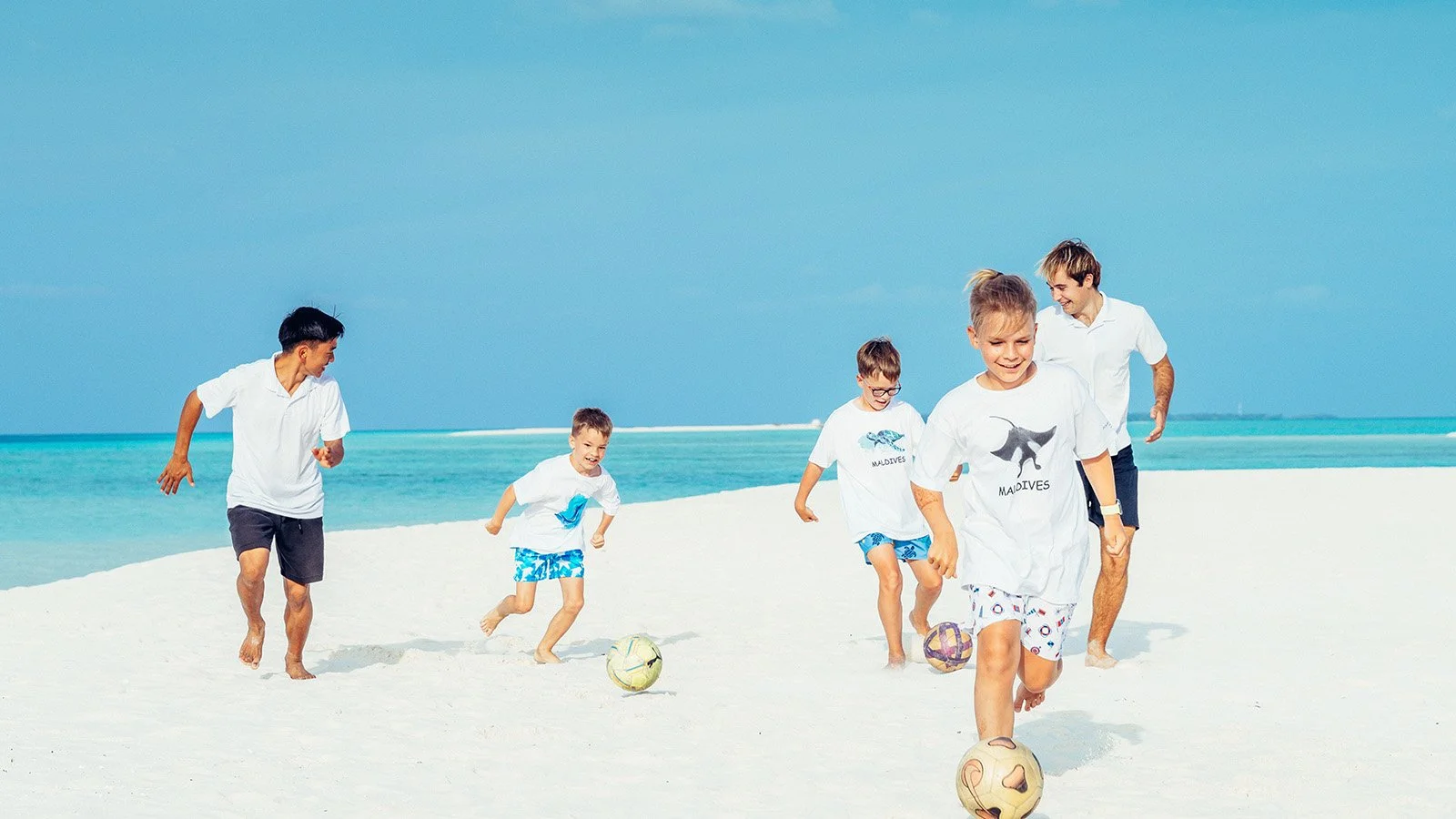 Four Seasons Resorts Maldives Introduces Learn with Legends, A Summer Camp for Families Led by World-Class Talent