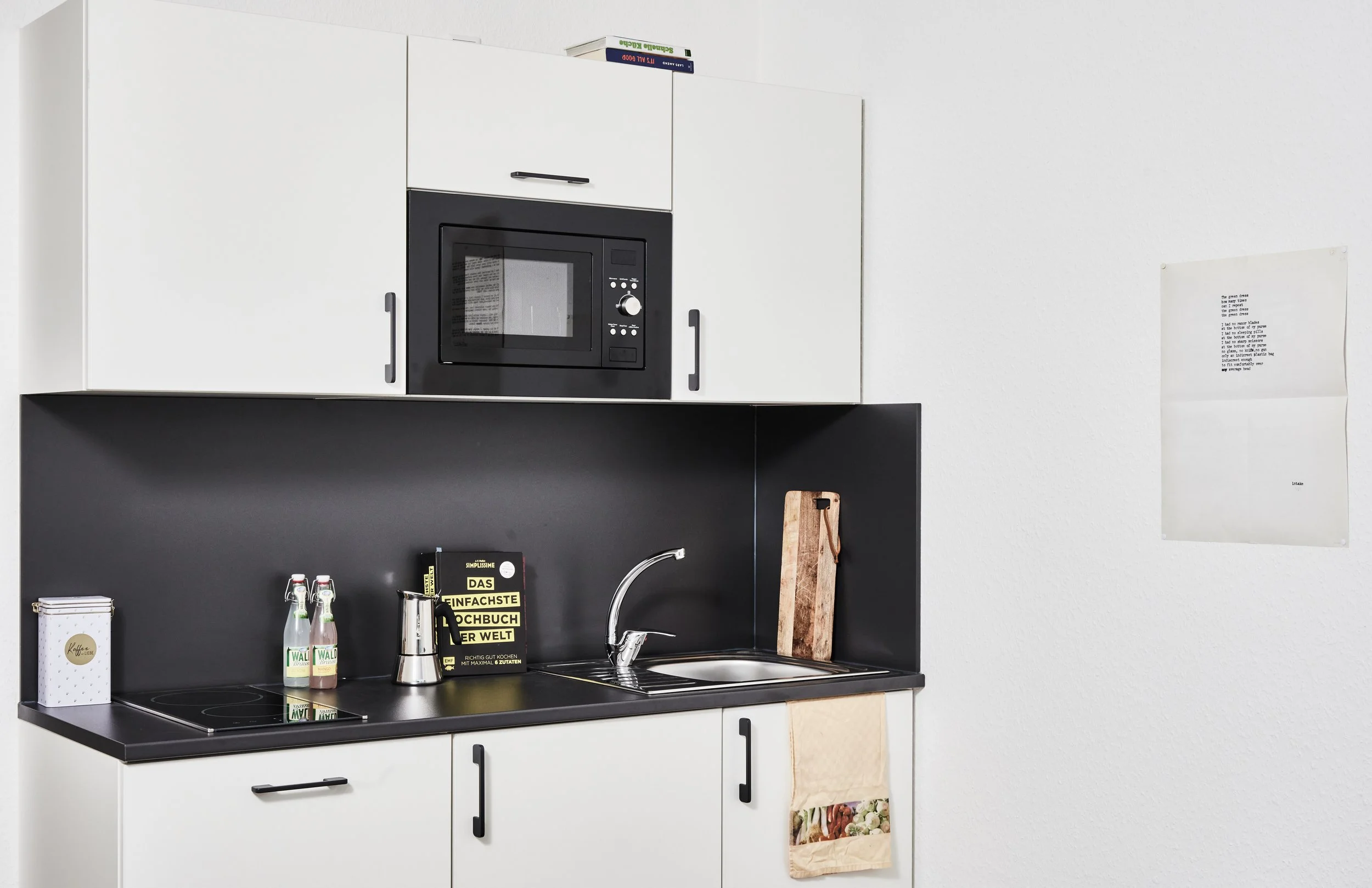 studentenapartment-kassel-einbaukueche.jpg
