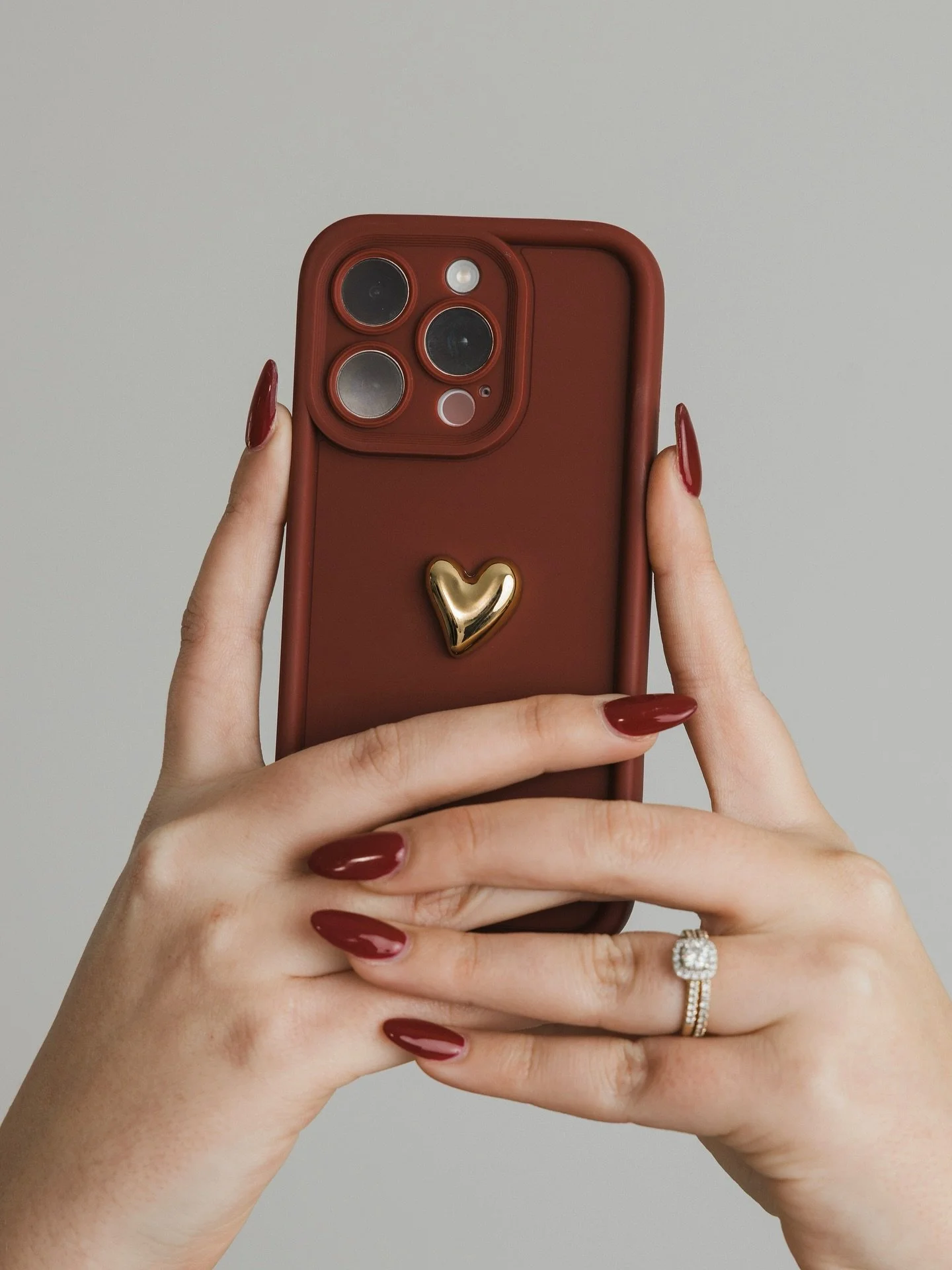 A new look is in hand.
Bold, elevated, and built to capture it all ❤️‍🔥