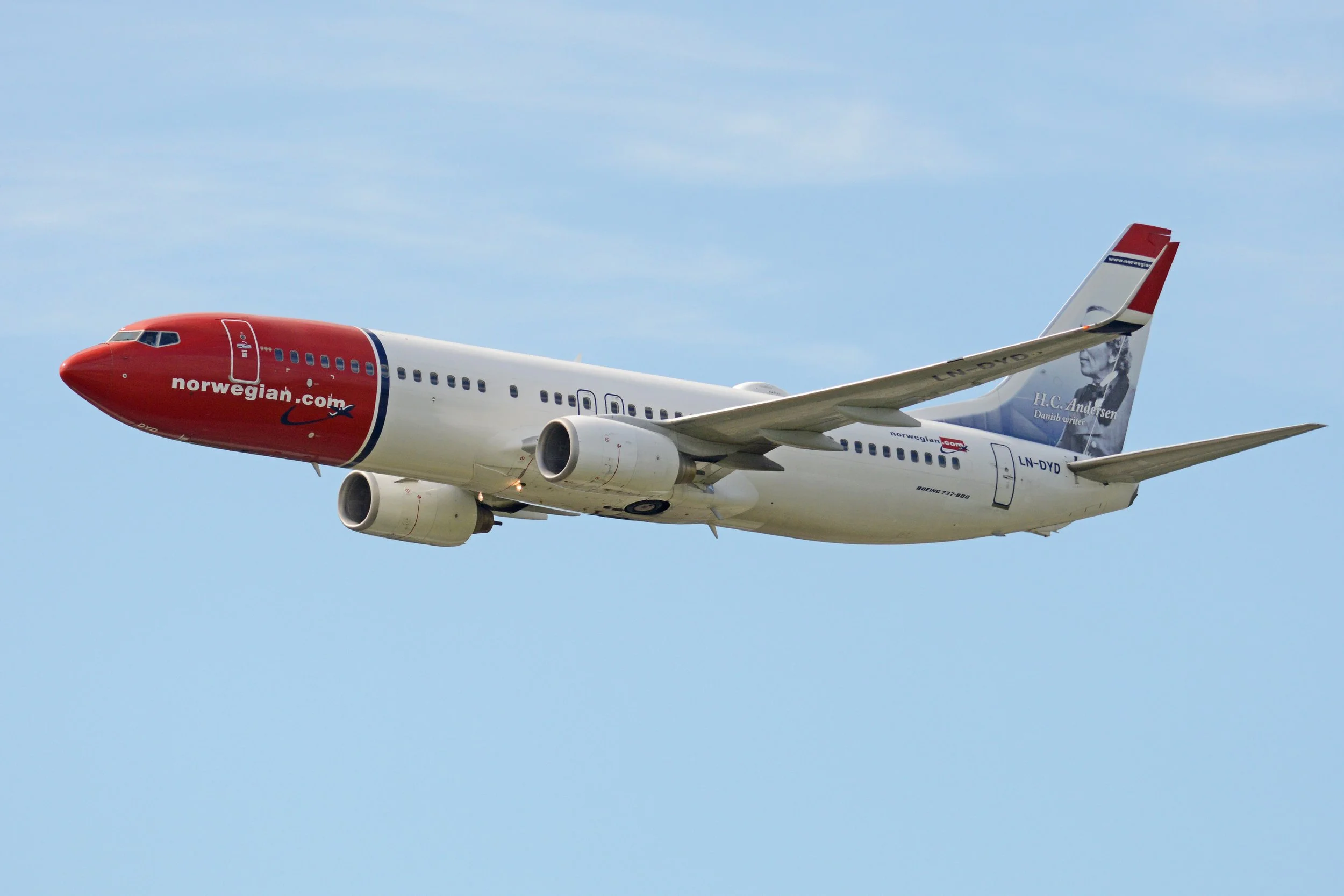 Nedgang ved Molde Lufthavn Årø i august