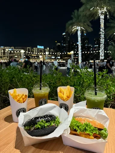 Vegan Burger 9 The Dubai Mall.webp