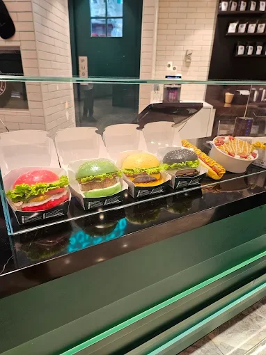 Vegan Burger 6 The Dubai Mall.webp