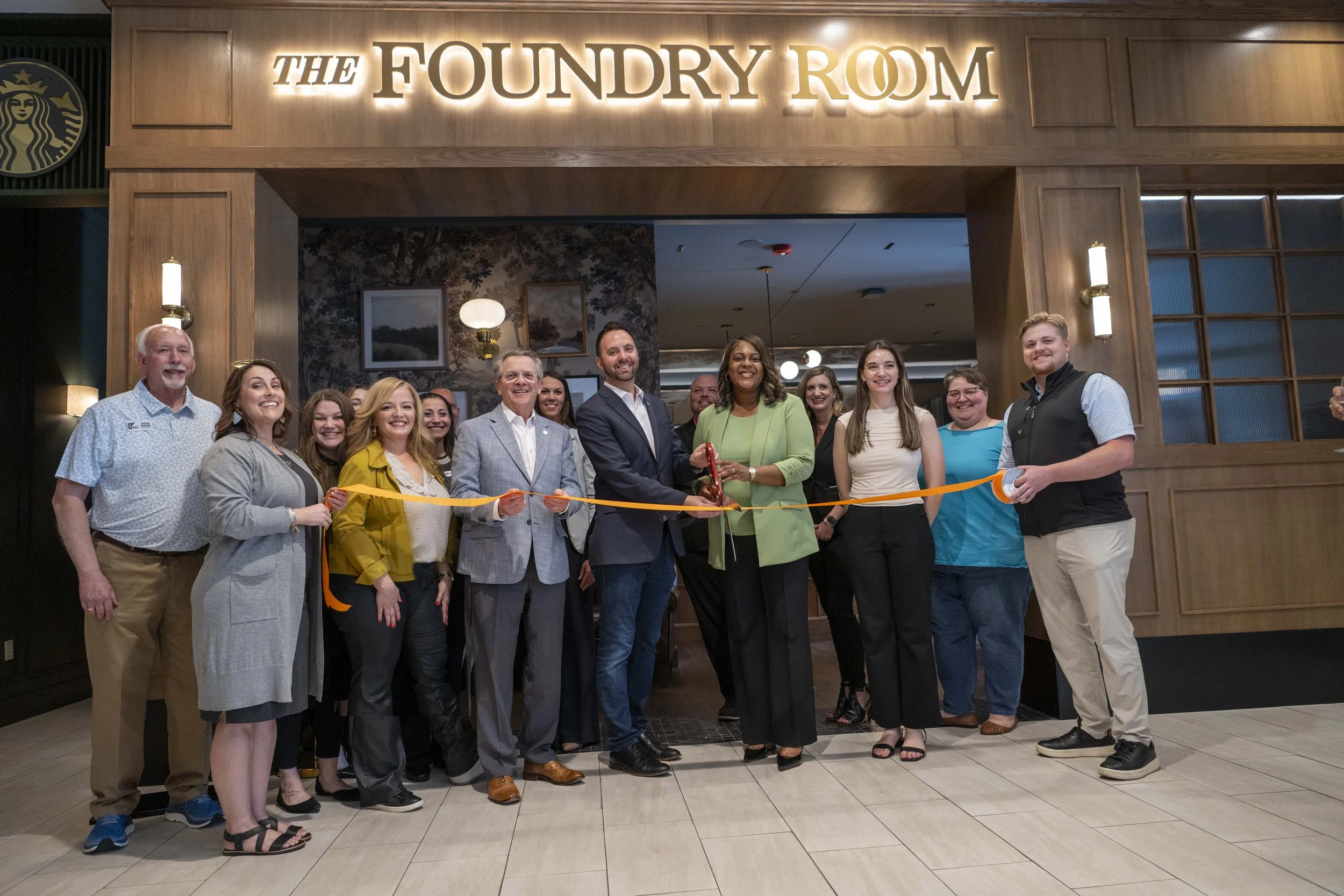 Foundry_Room_Double_Tree_Grand_opening_28.jpg