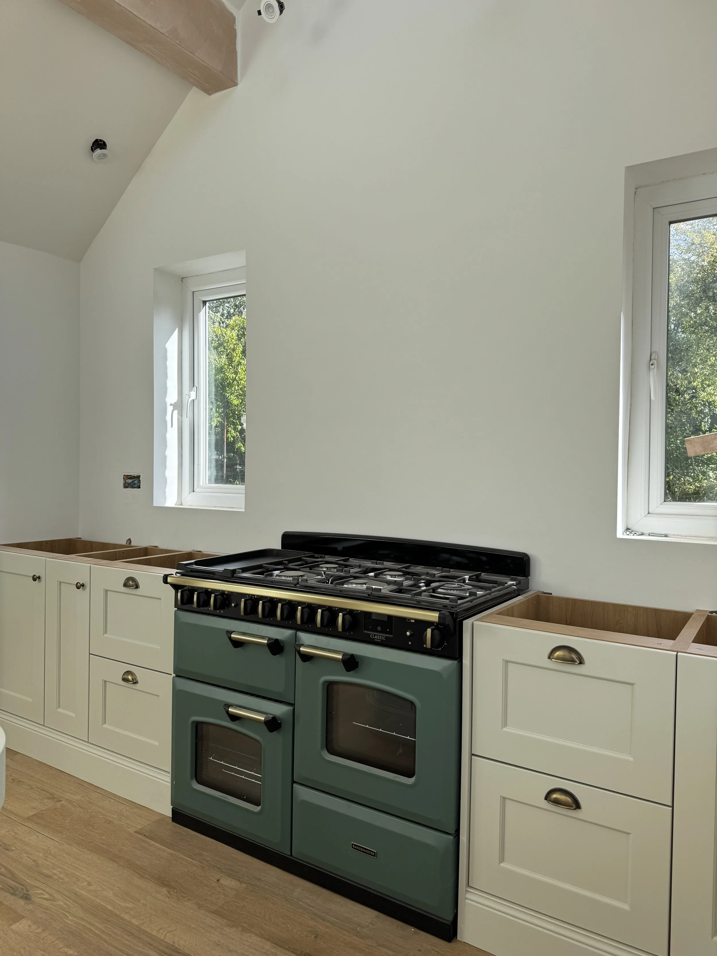 traditional-range-cooker-kitchen-design.JPG