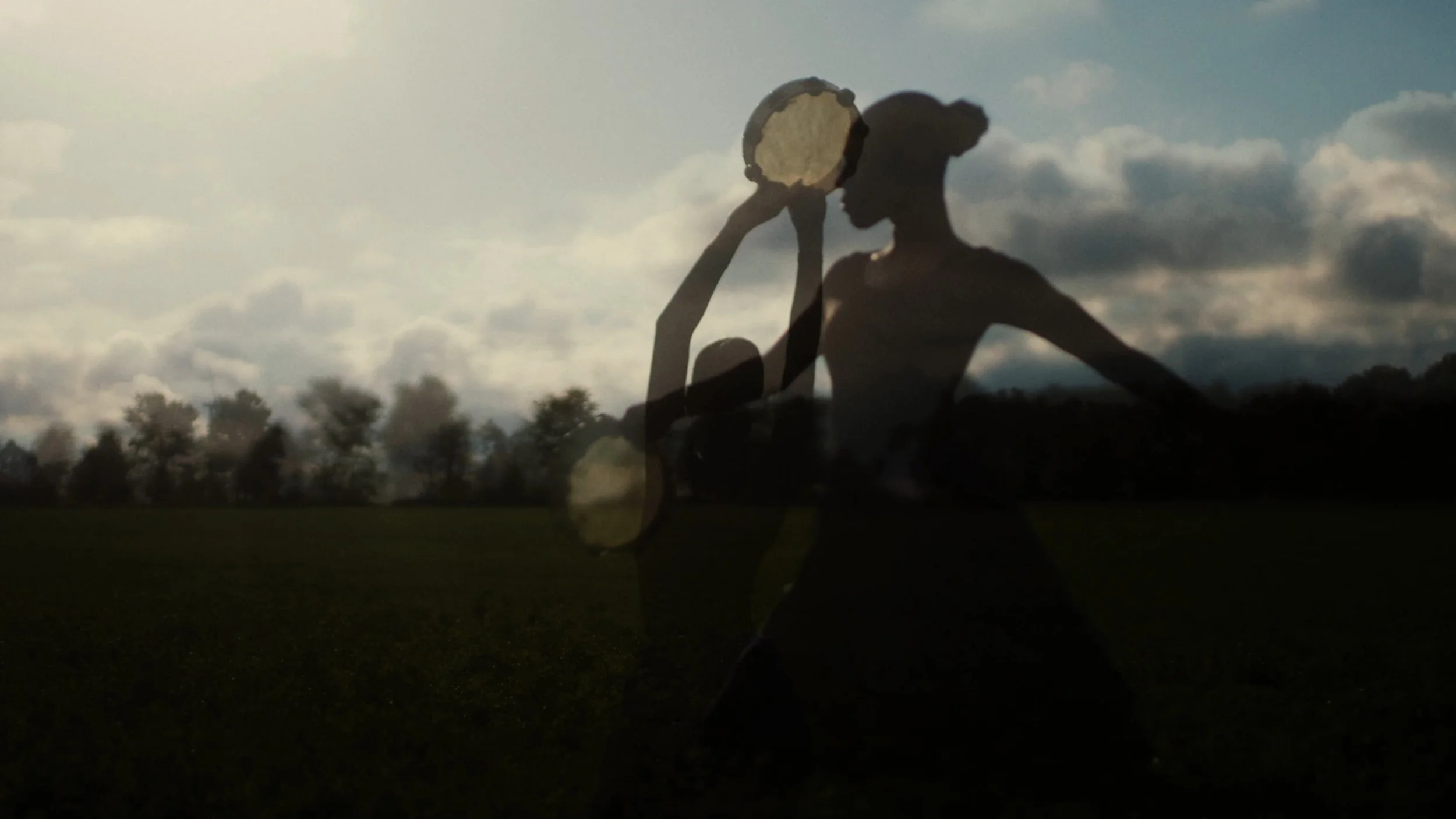 Prasie + Worship Film-Screener 00_01_39.59.jpg