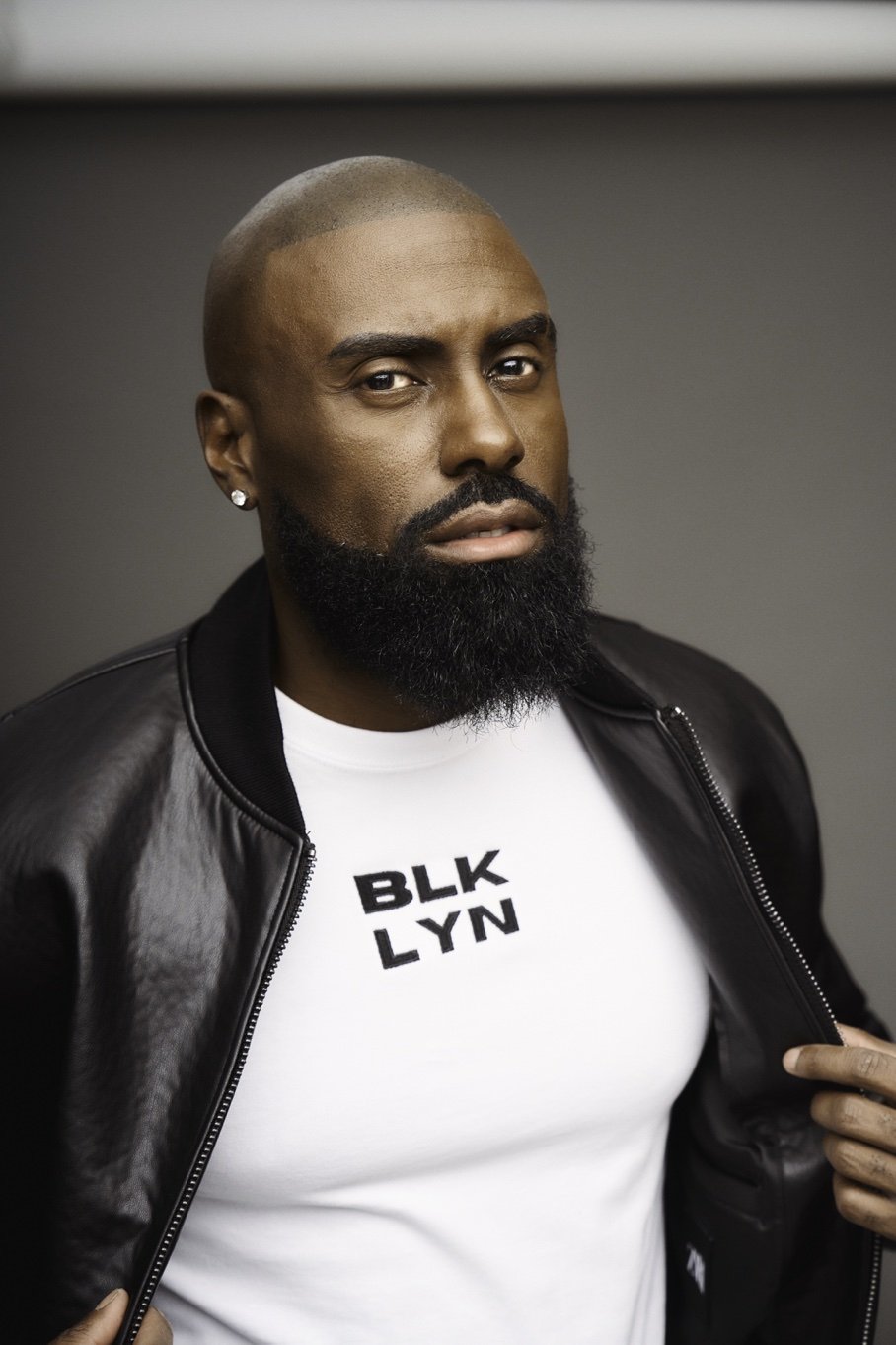 BLK2977.jpg