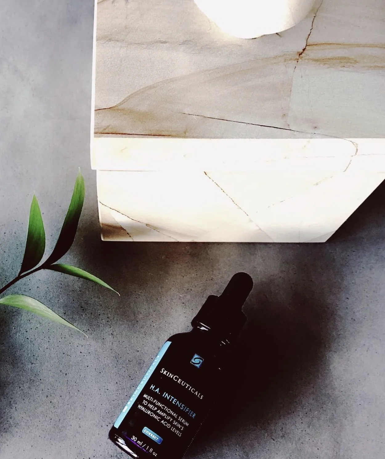 HOP APPROVED / hyaluronic acid intensifier x SkinCeuticals