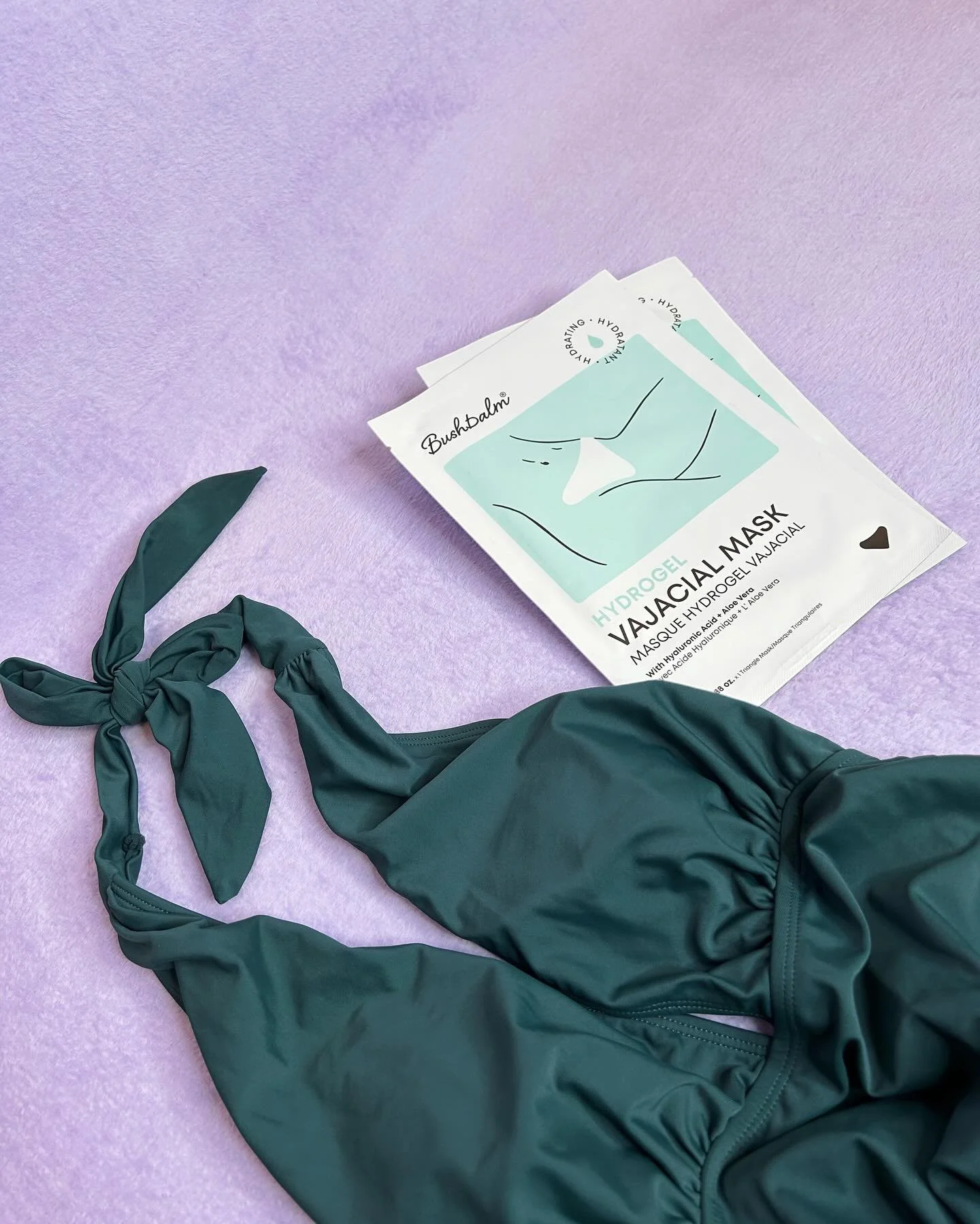 The skin calming solution to bikini waxing during swimsuit szn and sweaty weather? Adding on a soothing @bushbalm mini-vajacial mask treatment to your bikini service!

The hyaluronic acid hydrates, the aloe vera soothes, and the green tea extract com