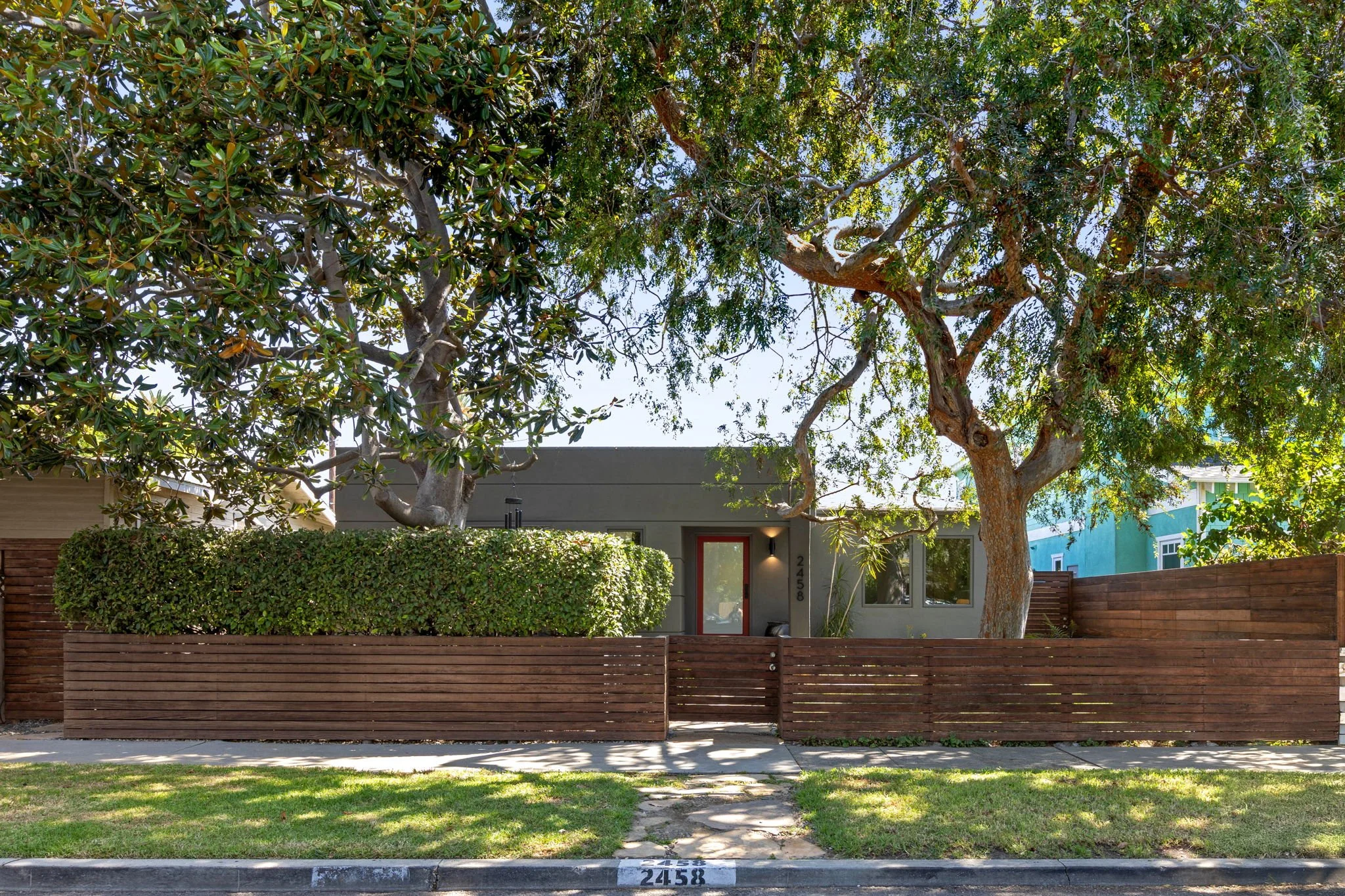 2458 Walnut Avenue