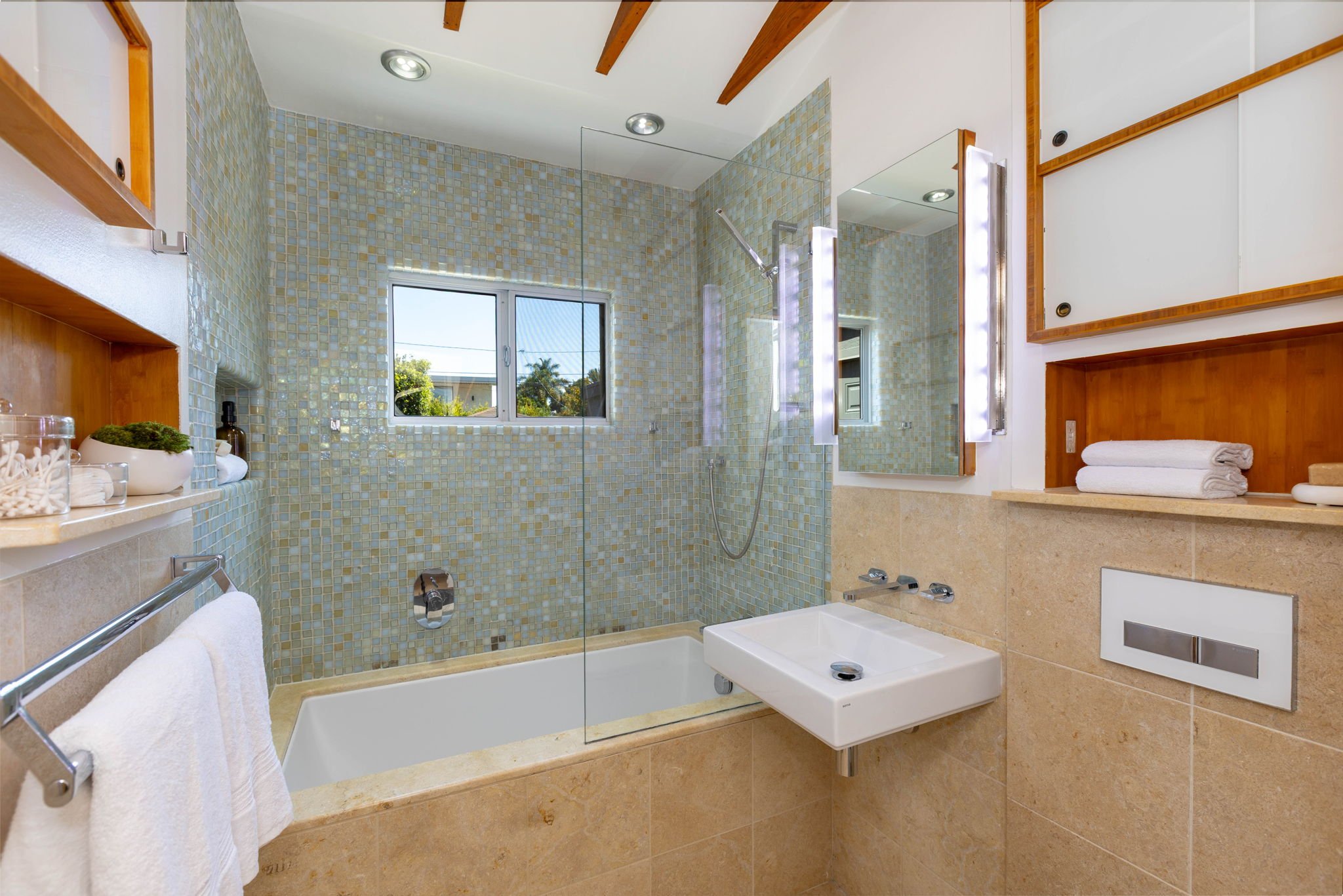 2458WalnutAve-28.JPG