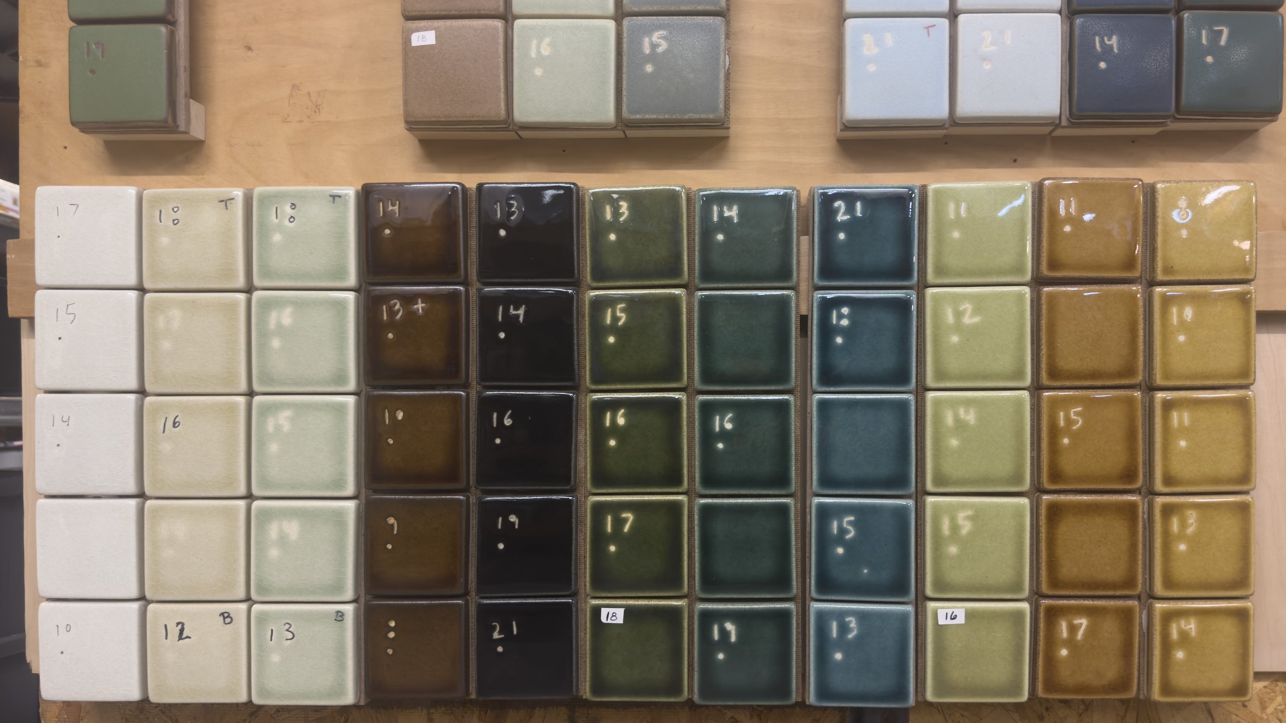 Glaze range samples showing the acceptable range of colors of Motawi tiles