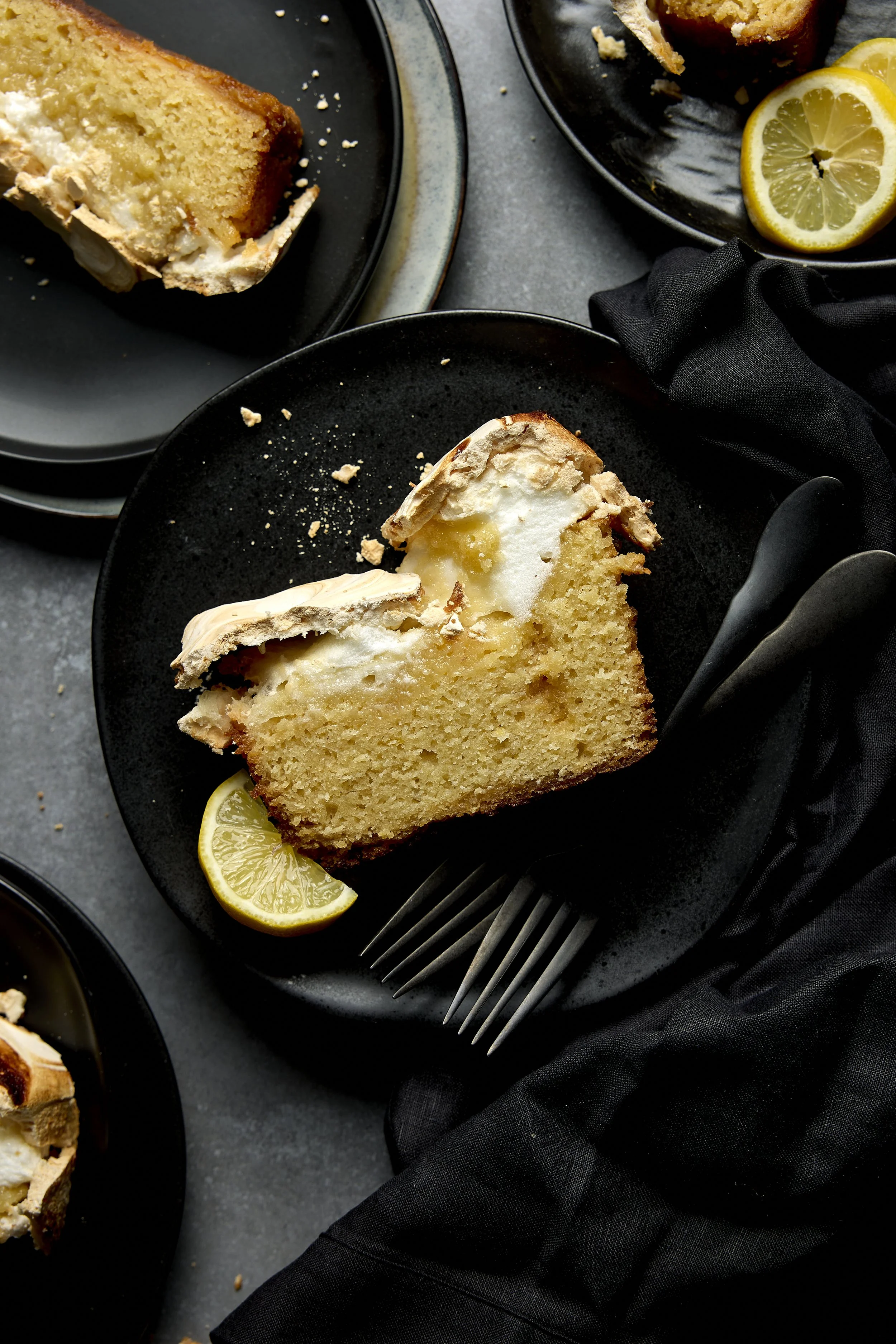 Lemon meringue bread