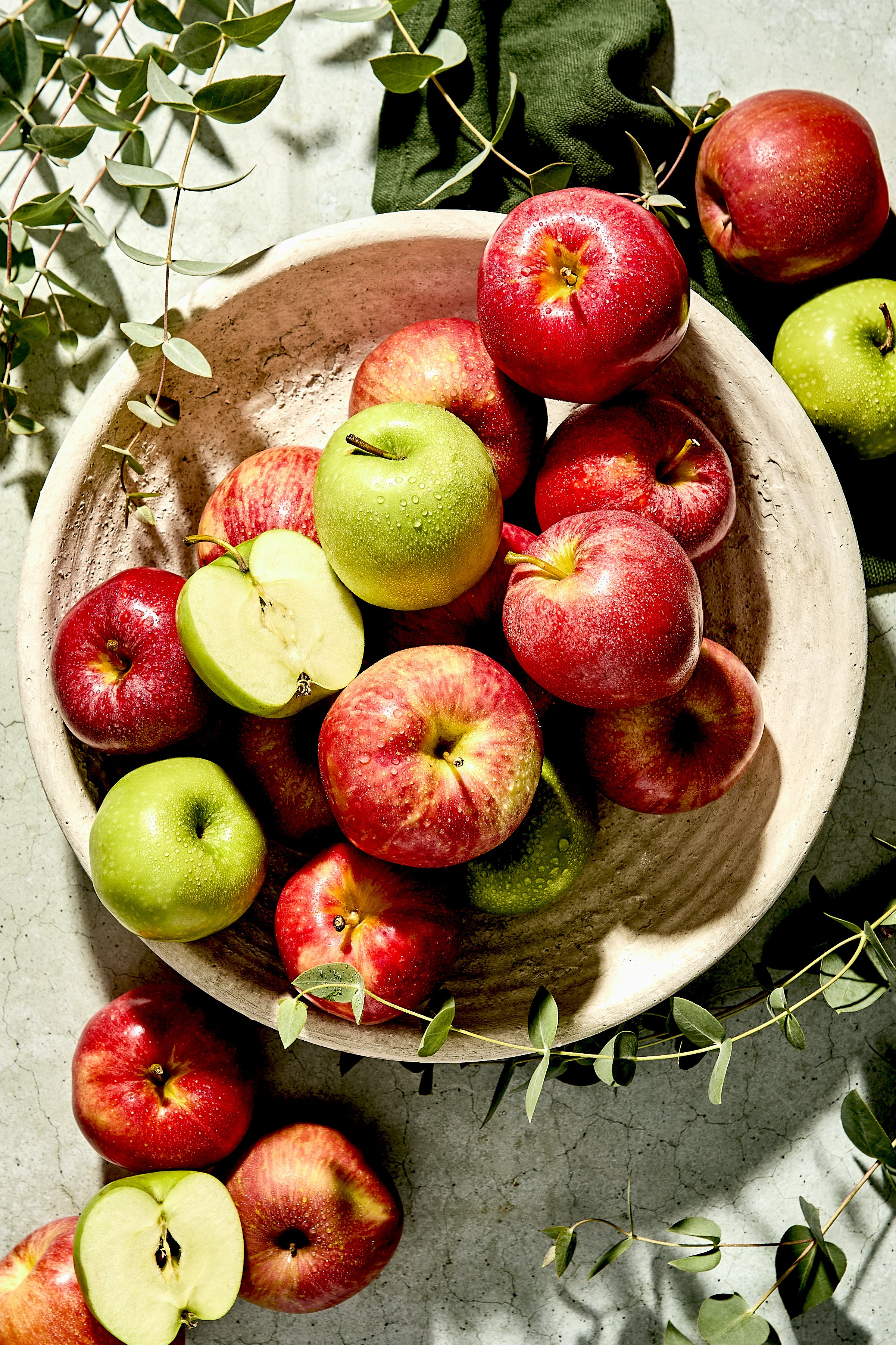 product photography featuring a bowl of apples