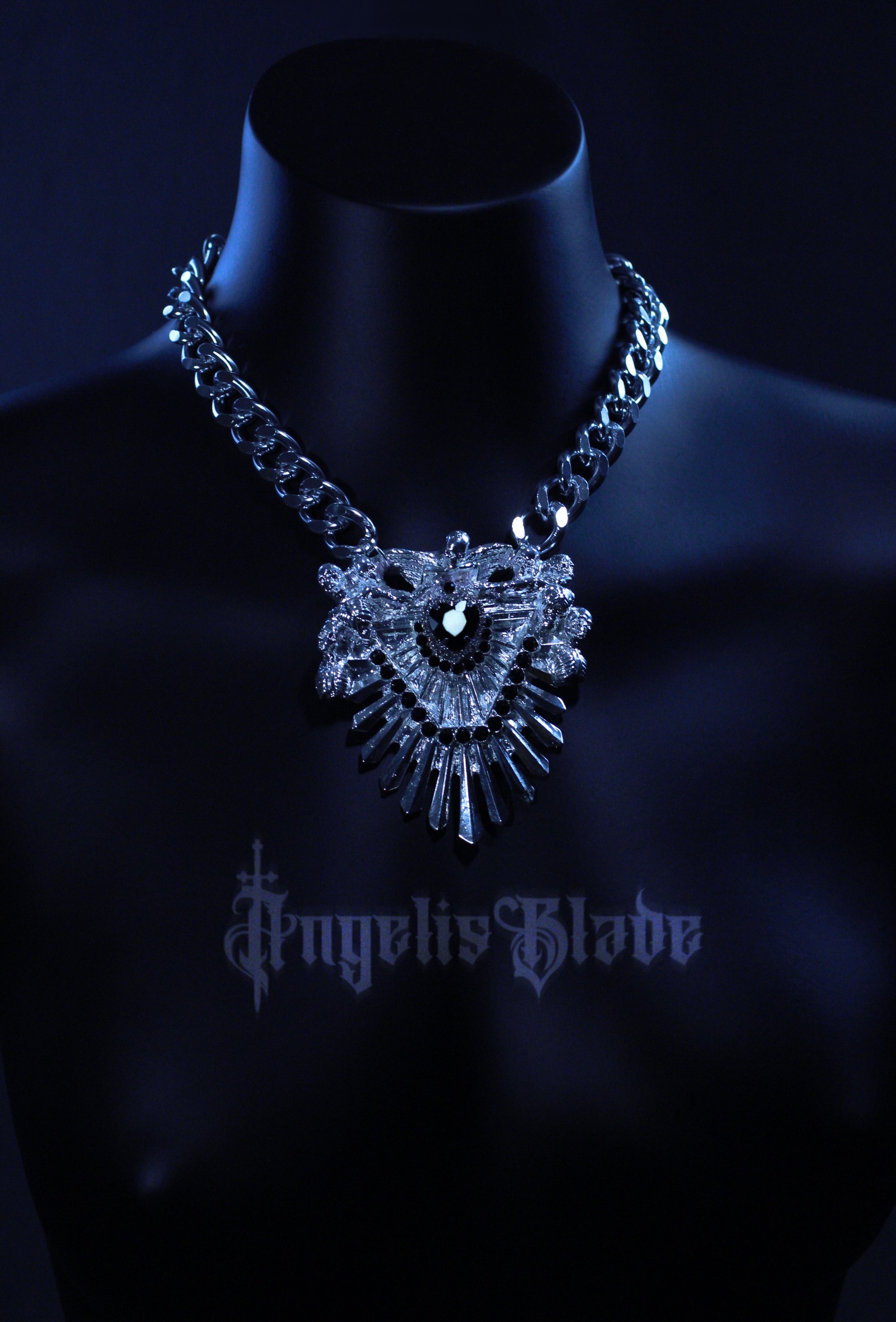 𝕹𝖊𝖐𝖗𝖔𝖕𝖔𝖑𝖎𝖘