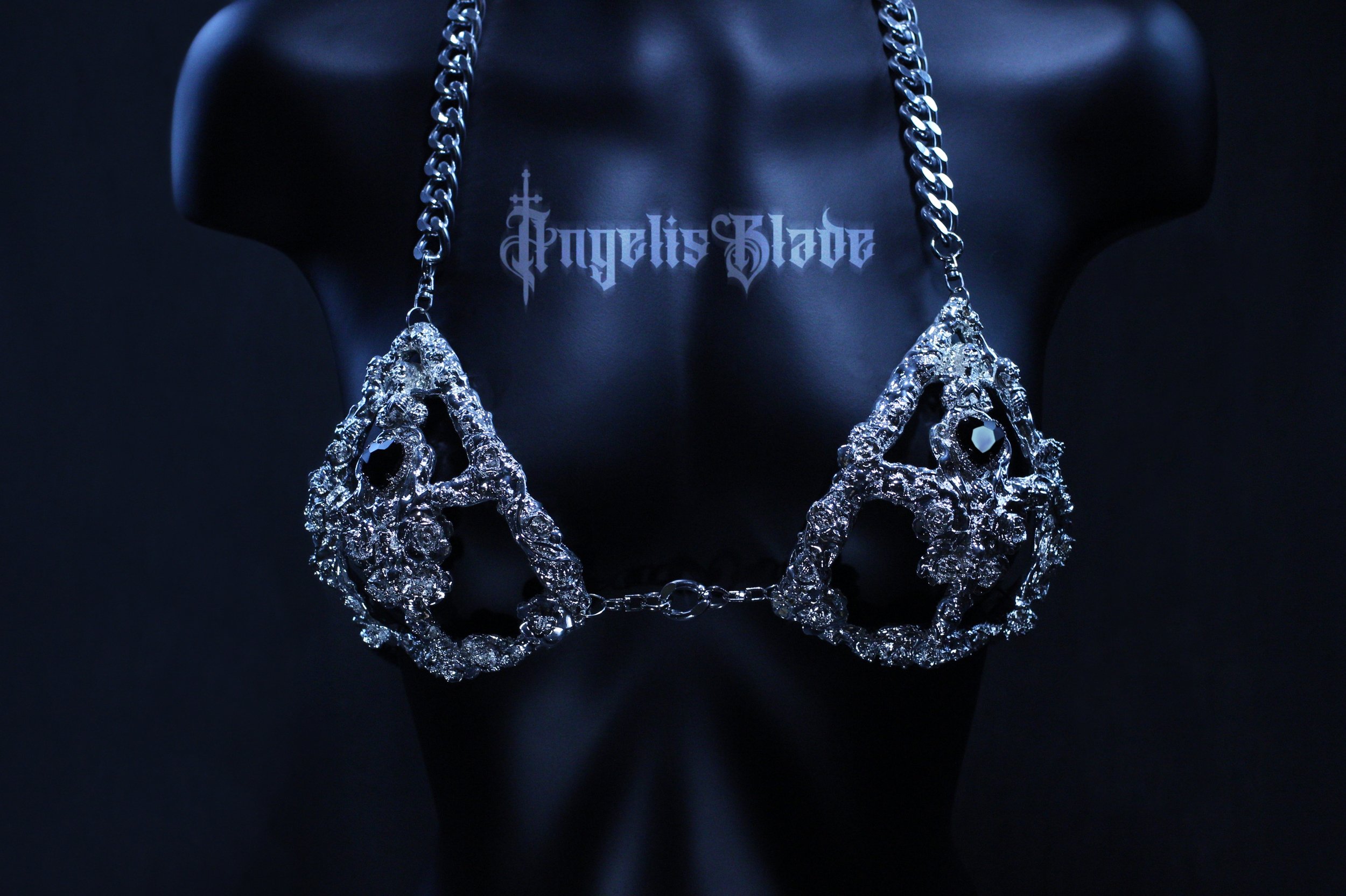 𝕮𝖗𝖔𝖘𝖘𝖊𝖉