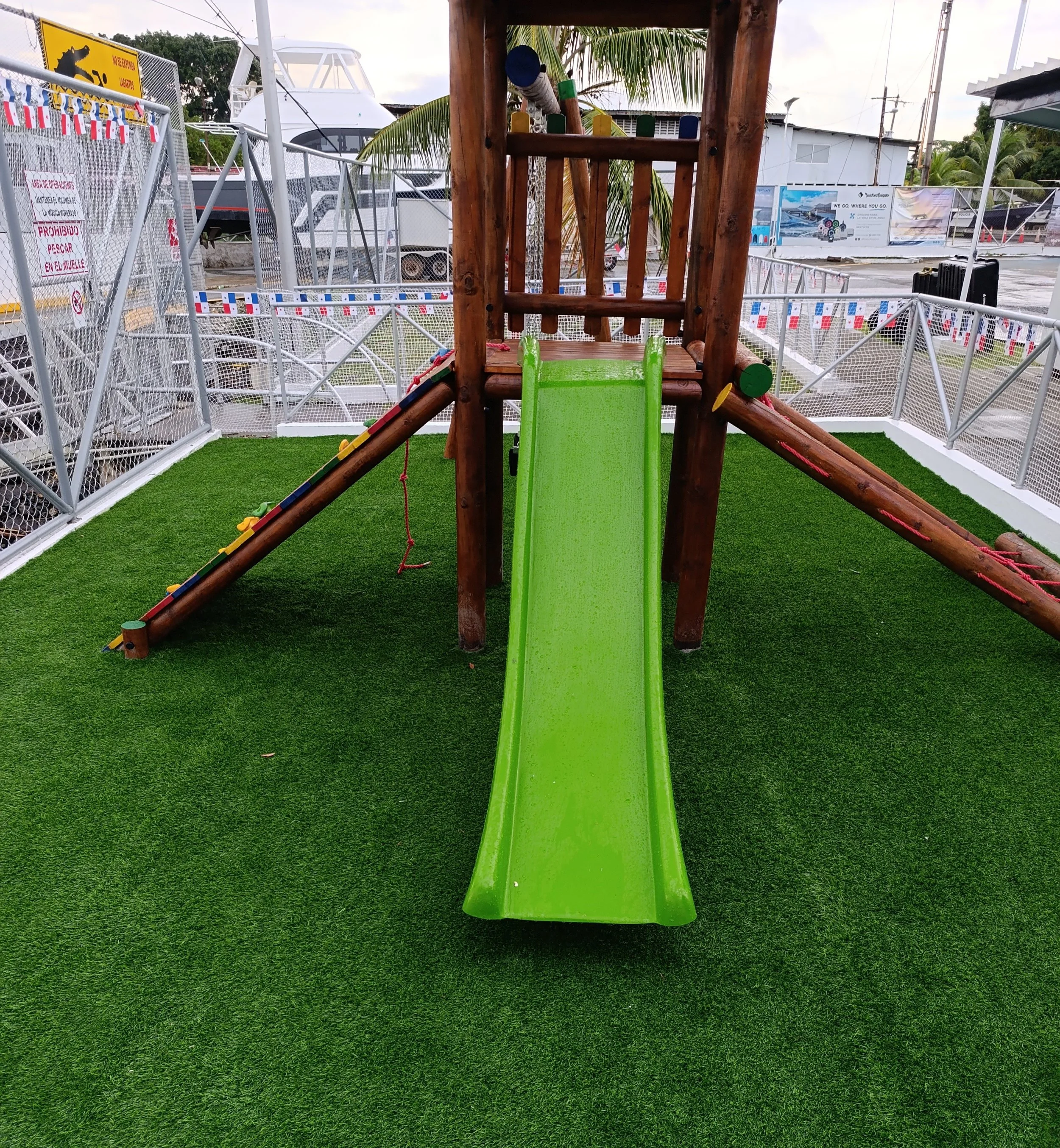 Grama Parques y Jardines Albrook  (1).jpg