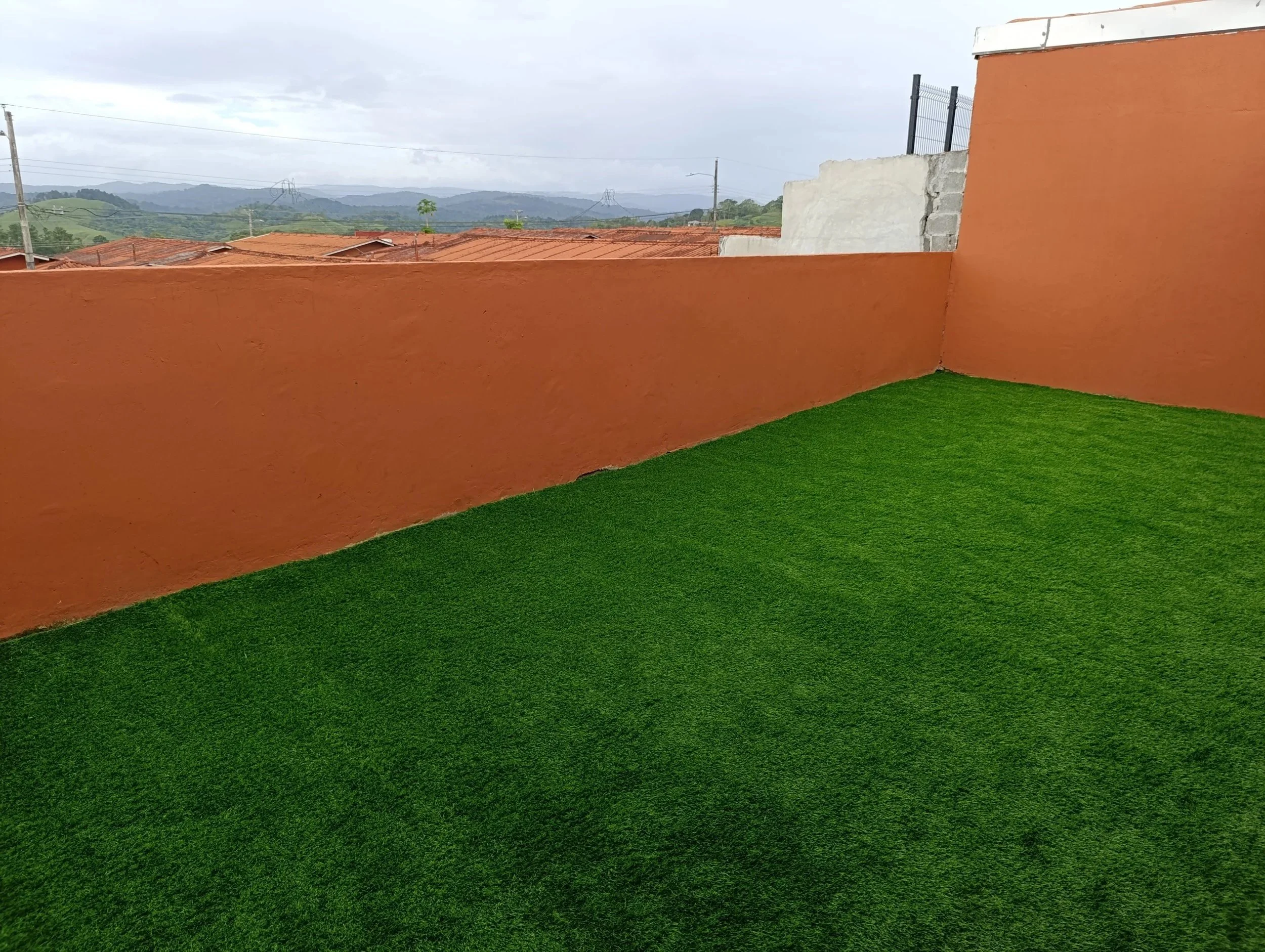 Grama artificial parques y jardines