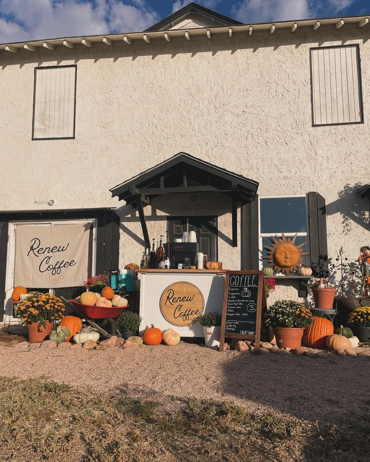 The first of many fall festivals! Venetucci Farm is such a dream. We are so thankful for all the events we have been apart of! 
Speaking of Fall&hellip; don&rsquo;t forget, we will be at the Western Mining Museum every Saturday in October for their P