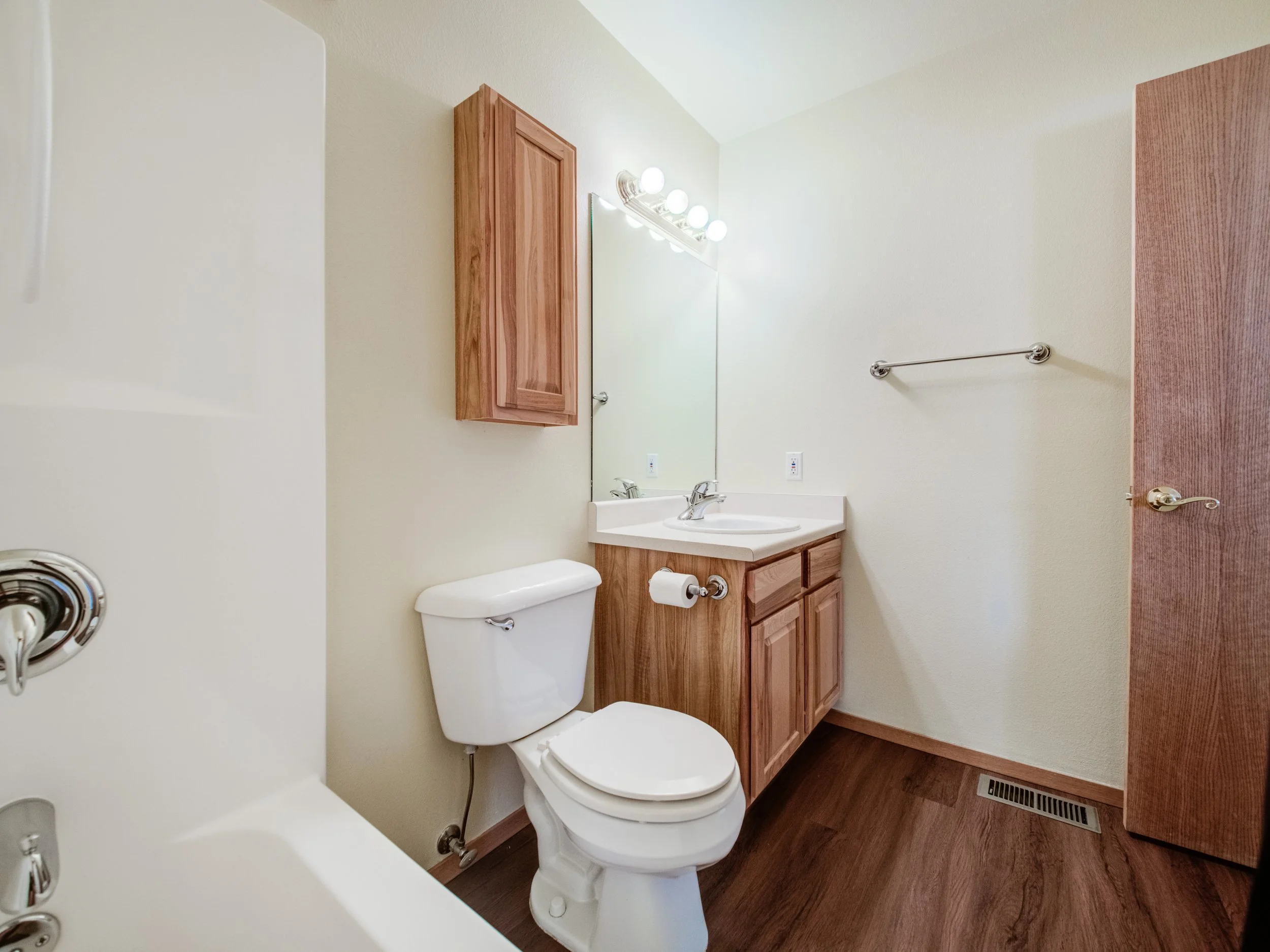 1106 J St Unit B (Update) (12 of 30).jpg