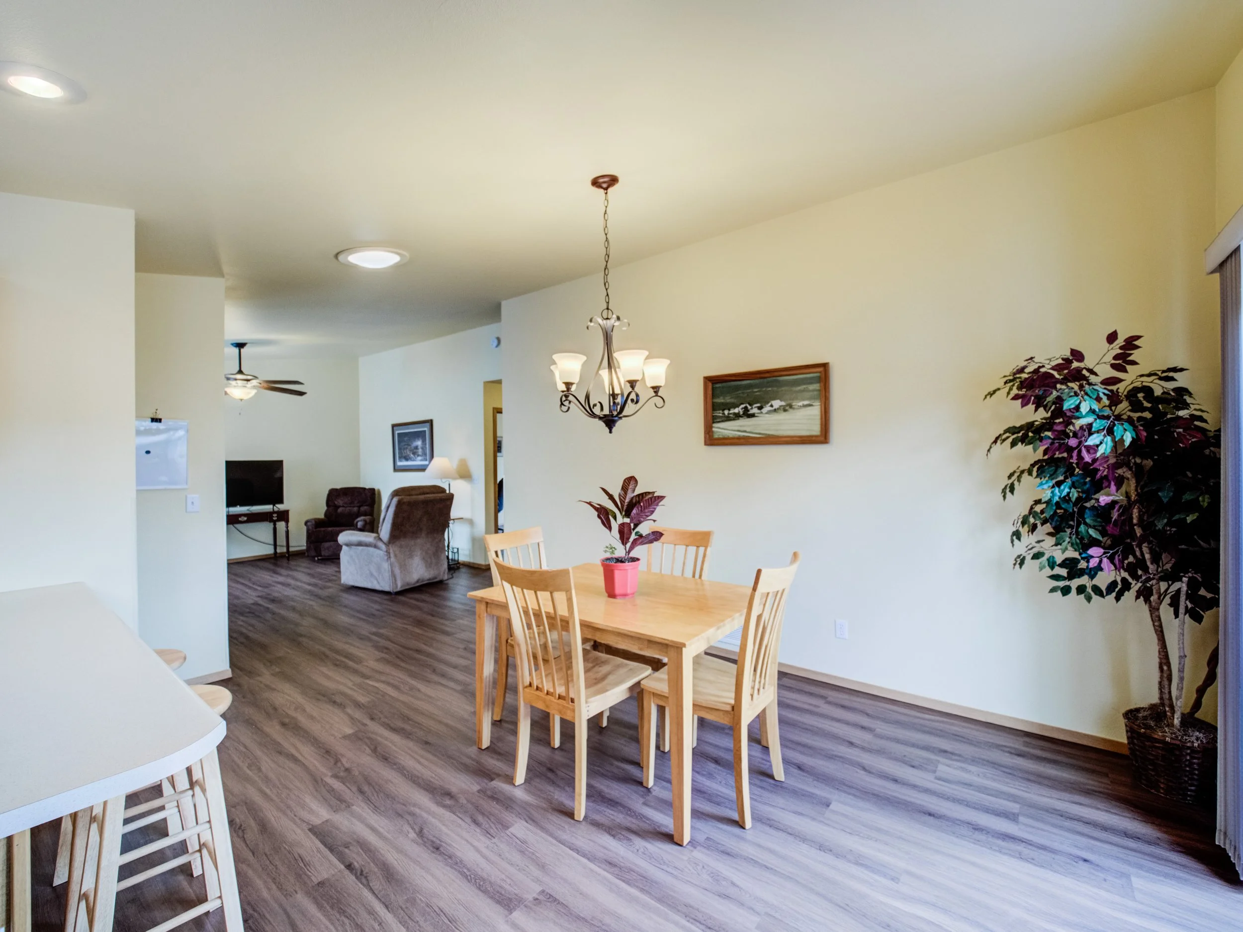 1106 J St Unit B (Update) (6 of 30).jpg