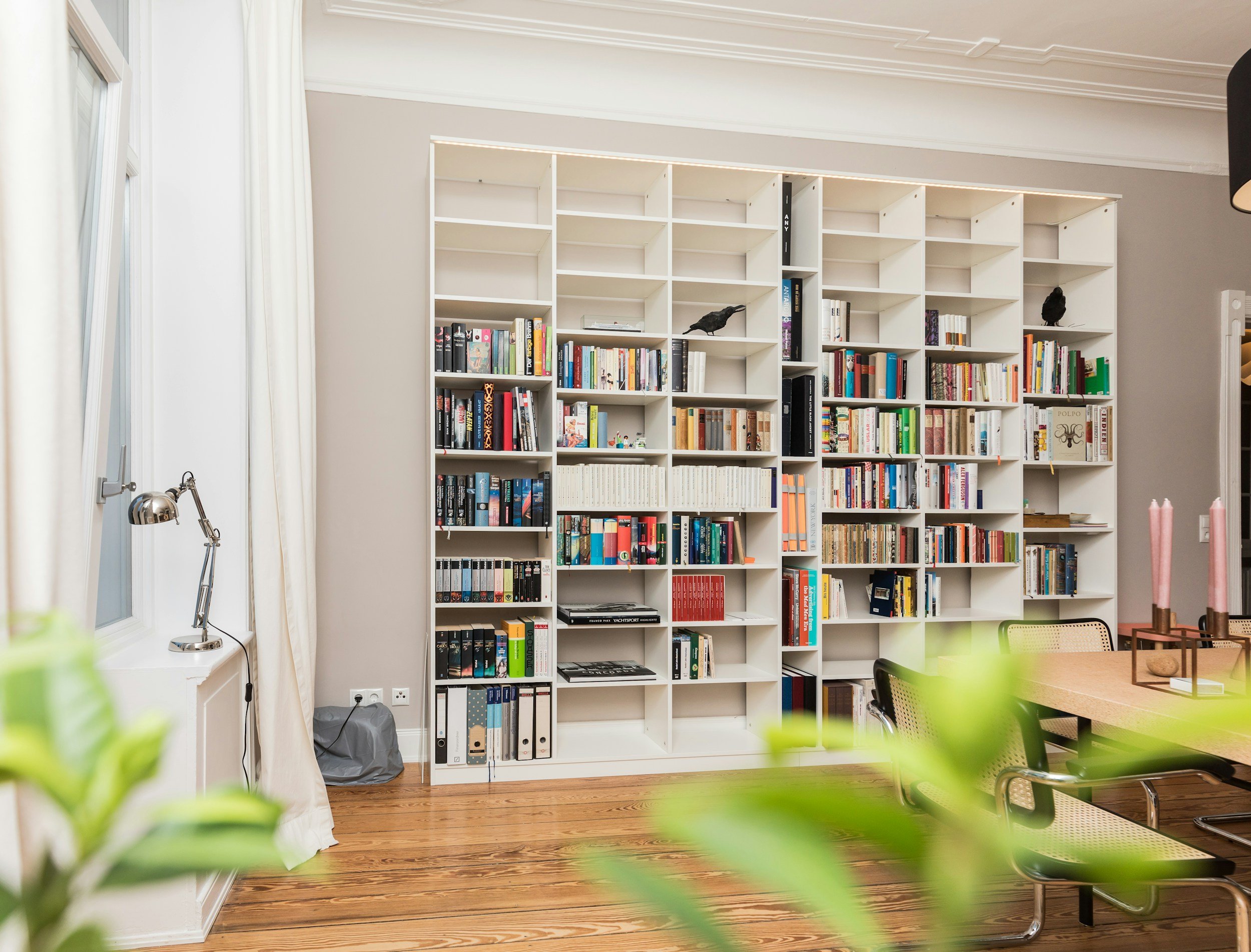 Built-In Shelving and Custom Cabinetry: Maximizing Space Efficiency