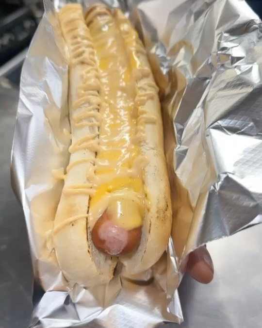 🌭🌭Beef Hotdogs on menu now!!! Why not add some melted cheese🧀 crispy or caramelised onions 🧅 any sauce and even make it into a chill dog 🔥🔥✨✨😌