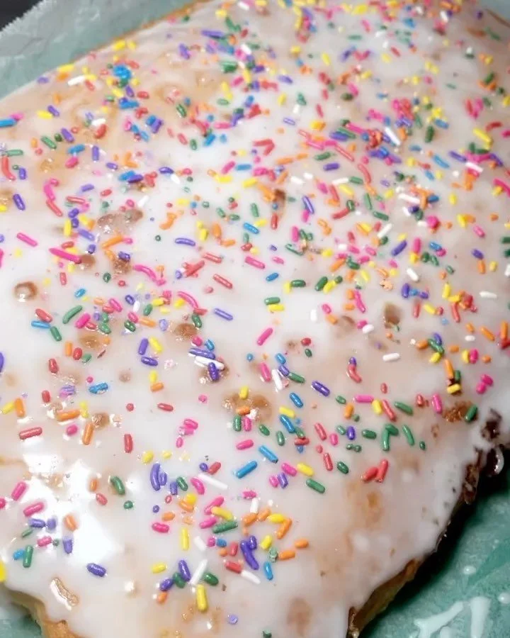 ✨✨SPRINKLE SPRINKLE ✨✨✨come grab ah sliceeee 🥳🥳we also sell it by the tray &pound;20  if you have a business we offer supplier rates  and for events🍰🍰🍰🍰