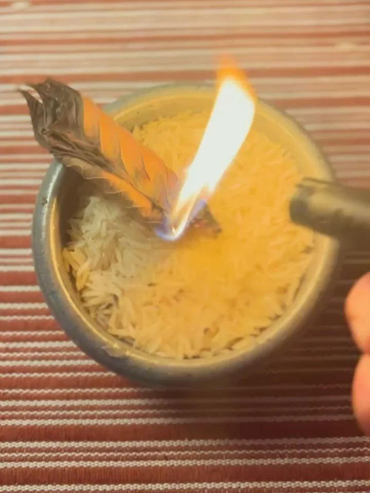 The smell of herbal smudge 🌿💨🔥💧😌 

I worked 12 hours yesterday. I was telling my husband that I have been so exhausted since my schedule at my new job has picked up rapidly. But it&rsquo;s like&hellip;an exhaustion I&rsquo;m grateful for. It&rsq