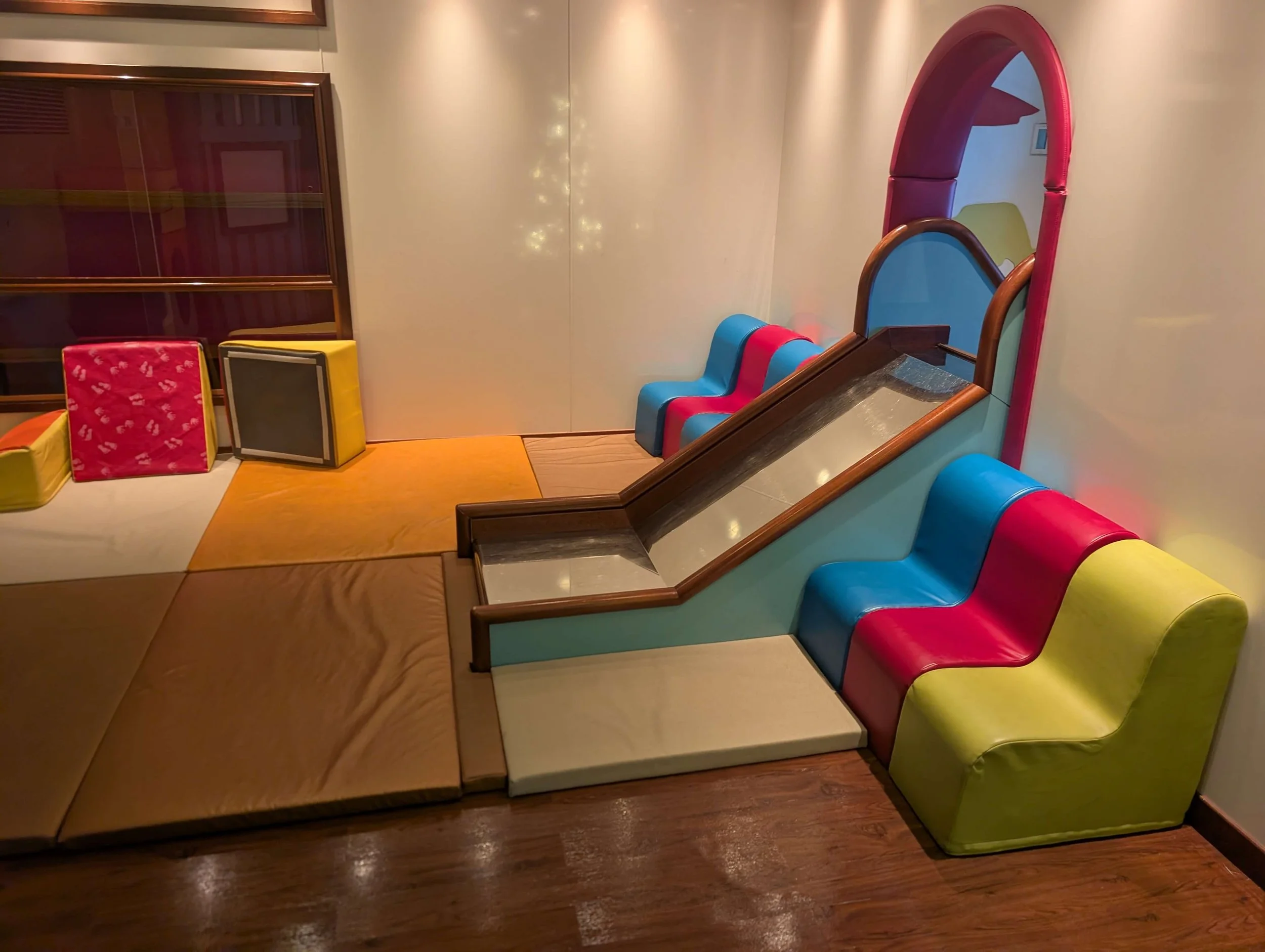 FreshCruiser_Royal_Princess_Kids_Club_Teen_Club (18).jpg