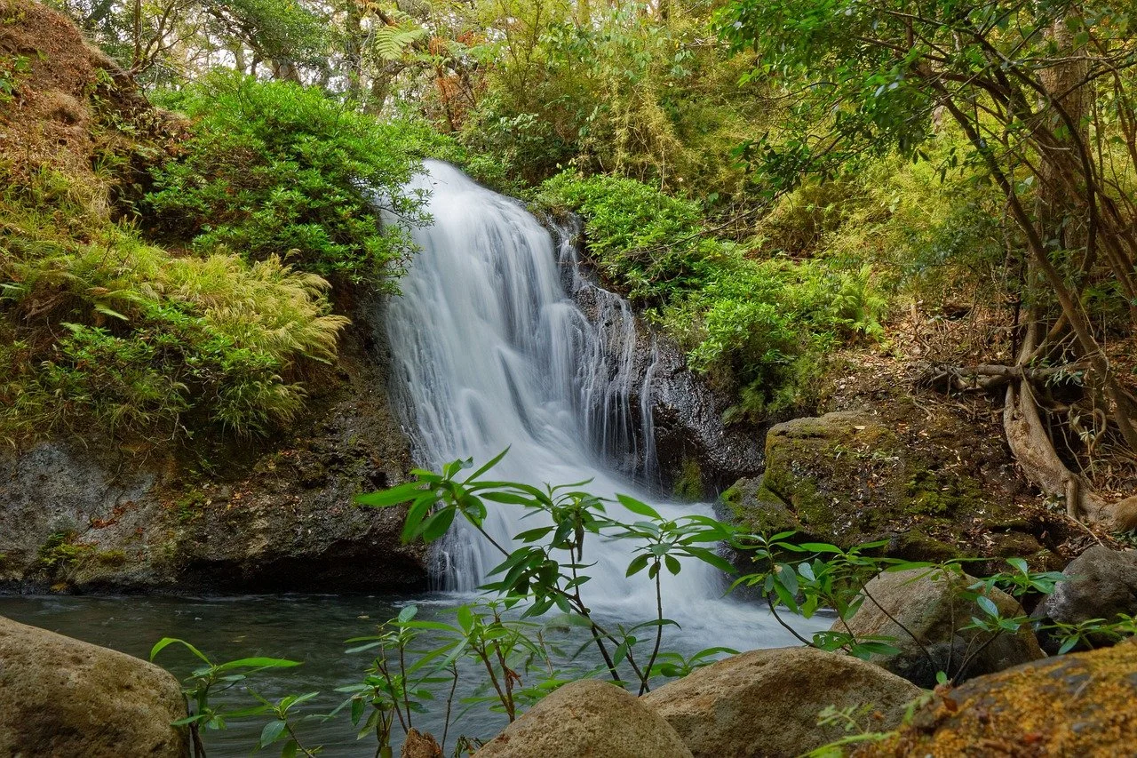 costa-costa-waterfall.jpg