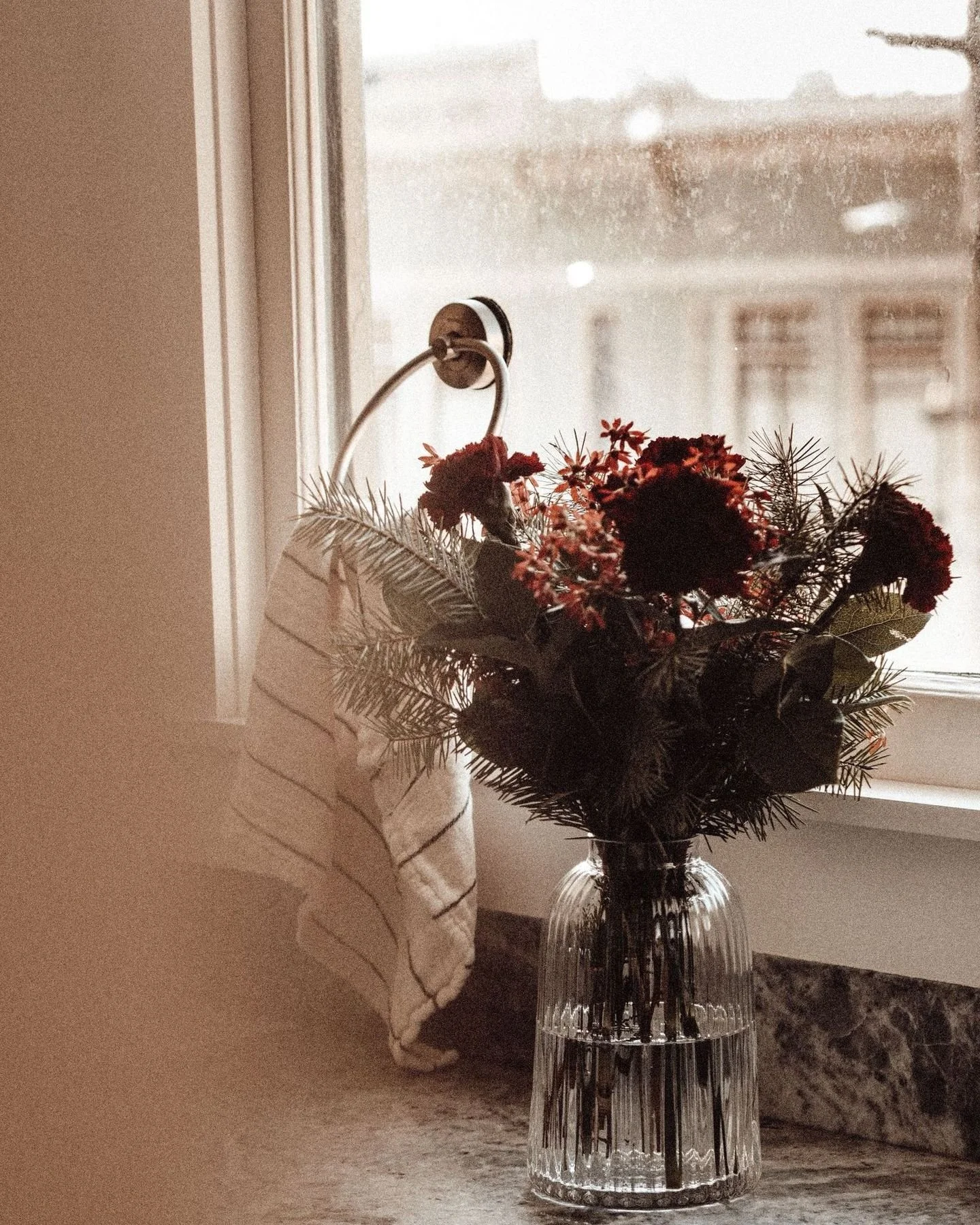 Celebrate the season with fresh, local bouquets from our flower farm 🍂 Perfect for your table or gifting!

#kelakegardencentre #kelowna #okanaganflowers #shoplocalokanagan #flowerfarm #fallbouquet #kelownalife #farmtotable #localflorals #seasonalblo