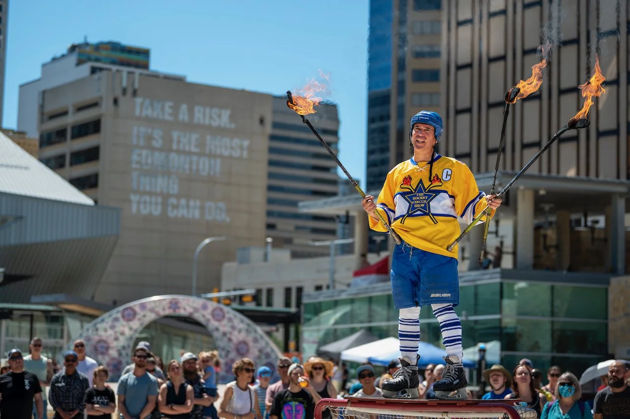 THE HOCKEY CIRCUS SHOW